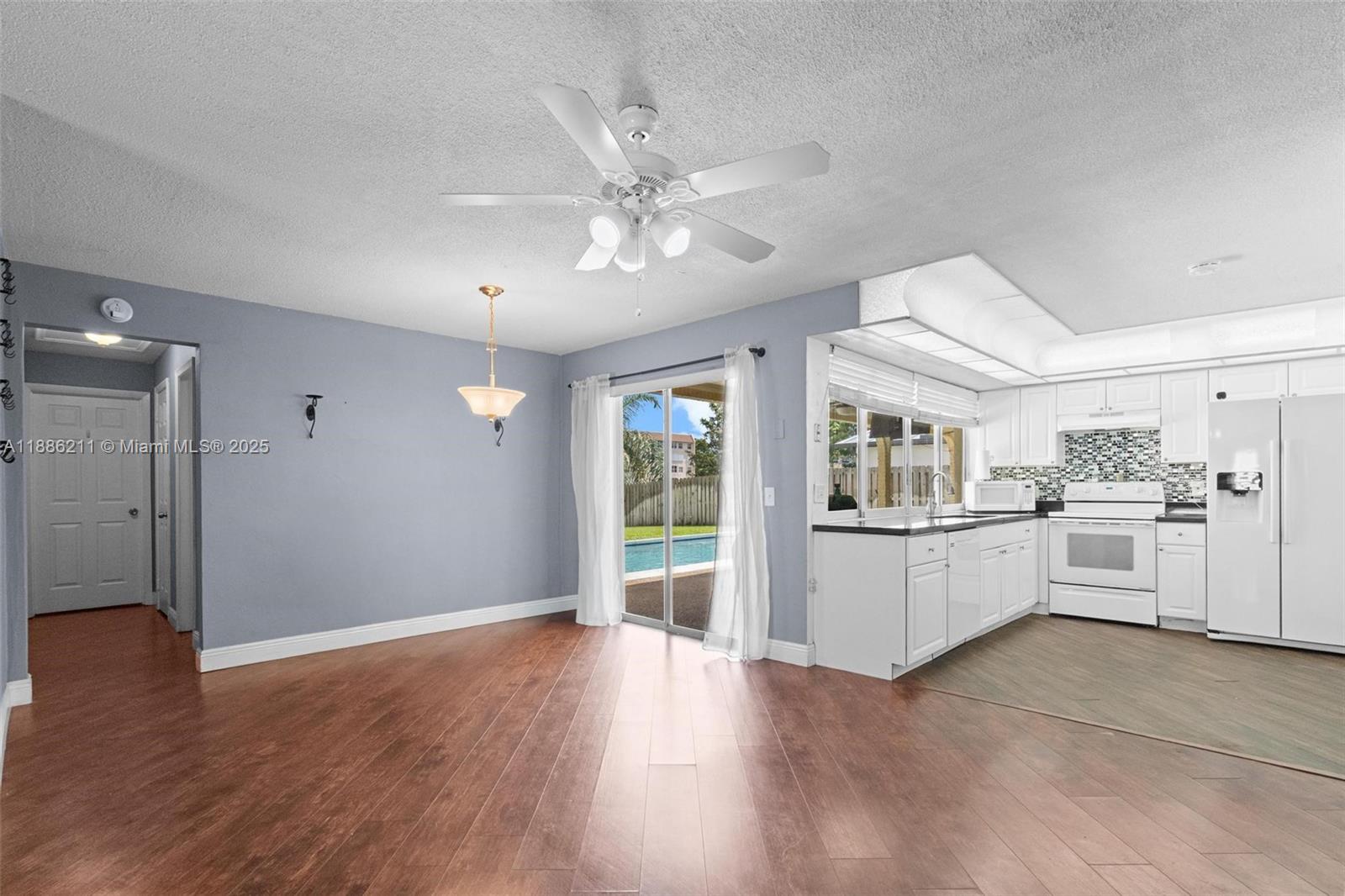 SUNRISE GOLF VILLAGE SEC - Residential