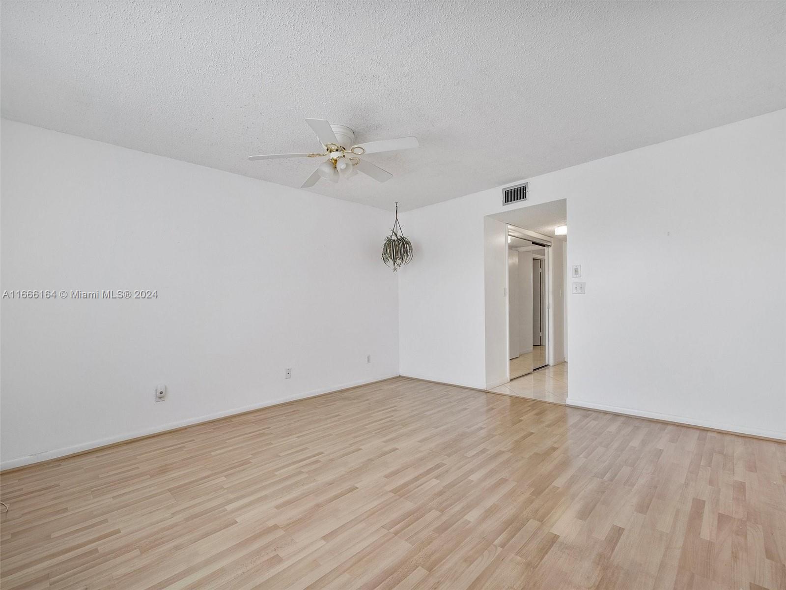 LAKES OF CARRIAGE HILLS - Residential