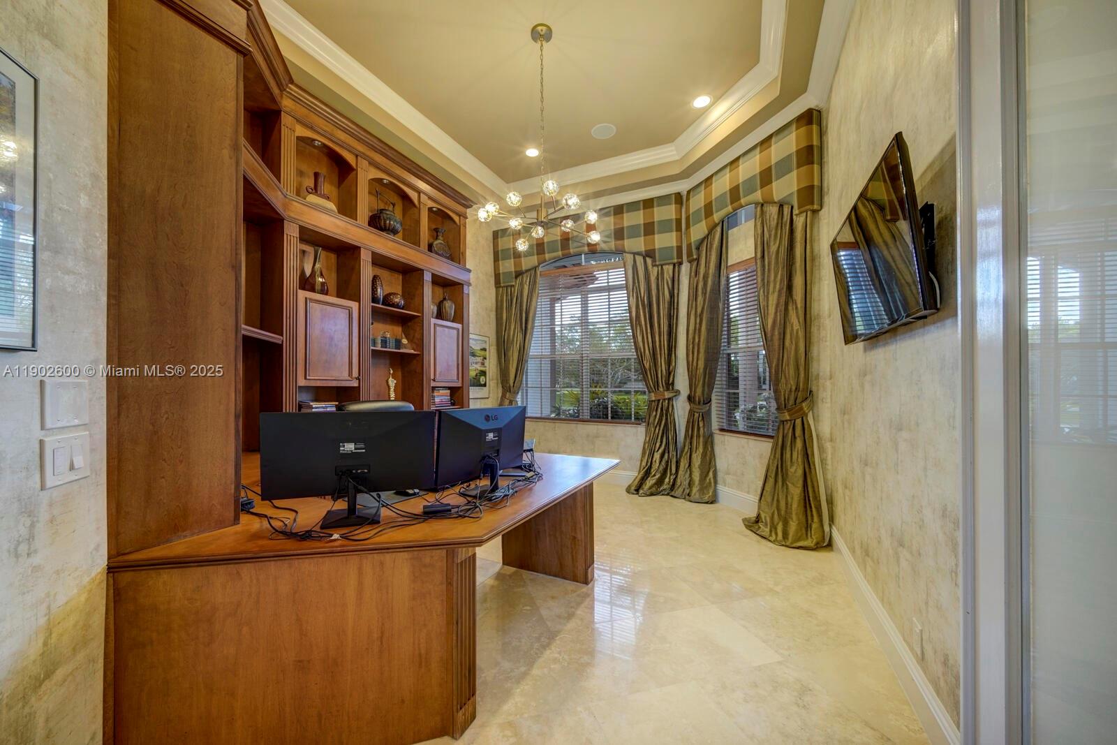 WINDMILL LAKE ESTATES - Residential