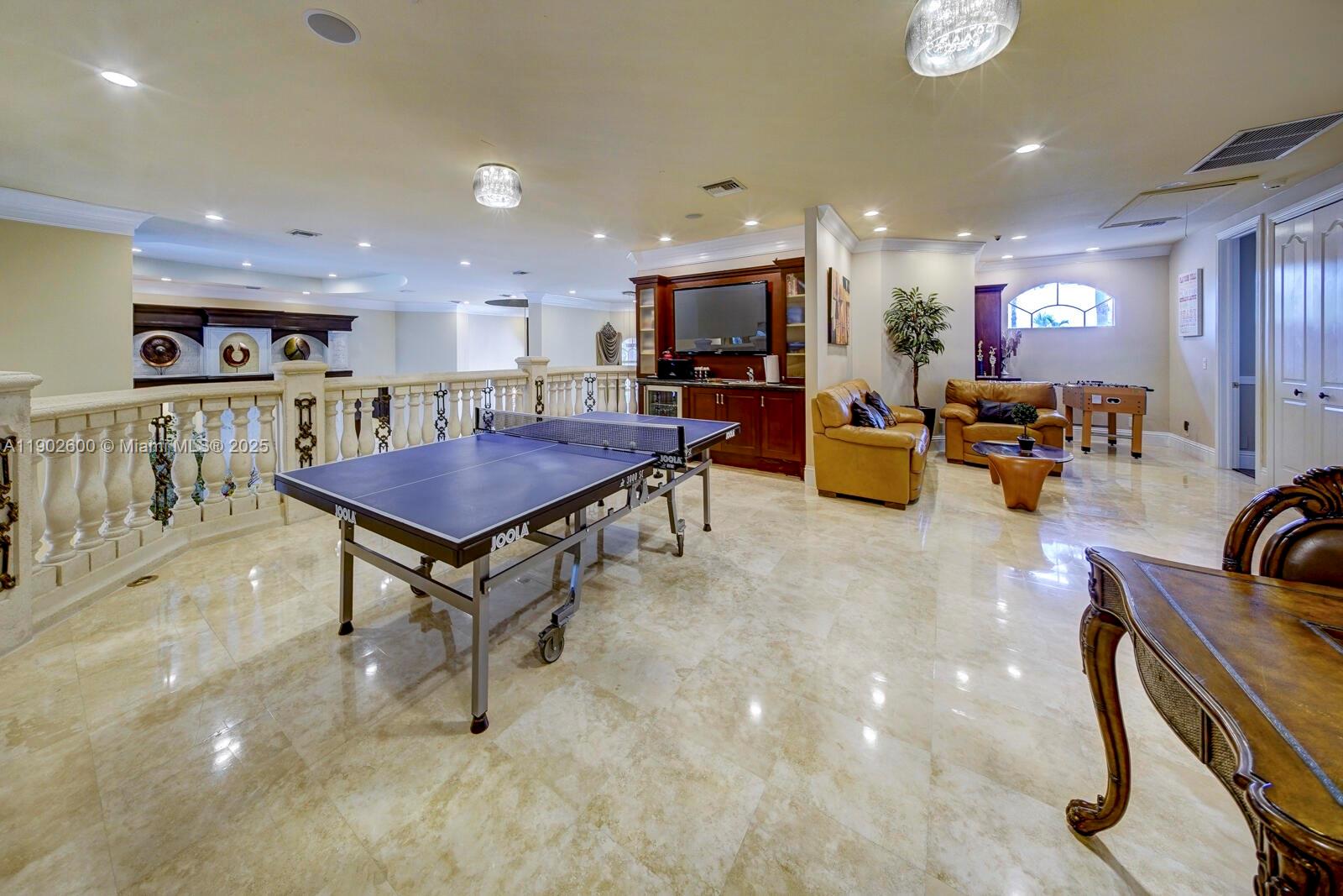 WINDMILL LAKE ESTATES - Residential