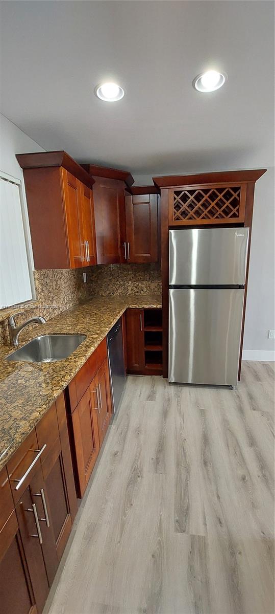 VILLAGE AT DADELAND CONDO - Residential Lease