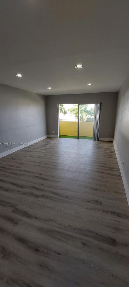 VILLAGE AT DADELAND CONDO - Residential Lease