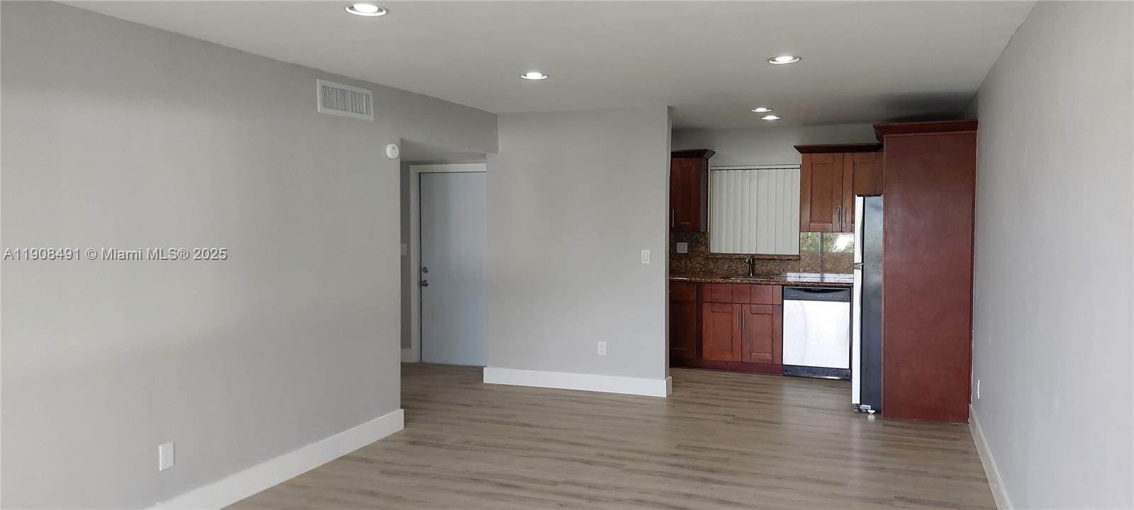 VILLAGE AT DADELAND CONDO - Residential Lease