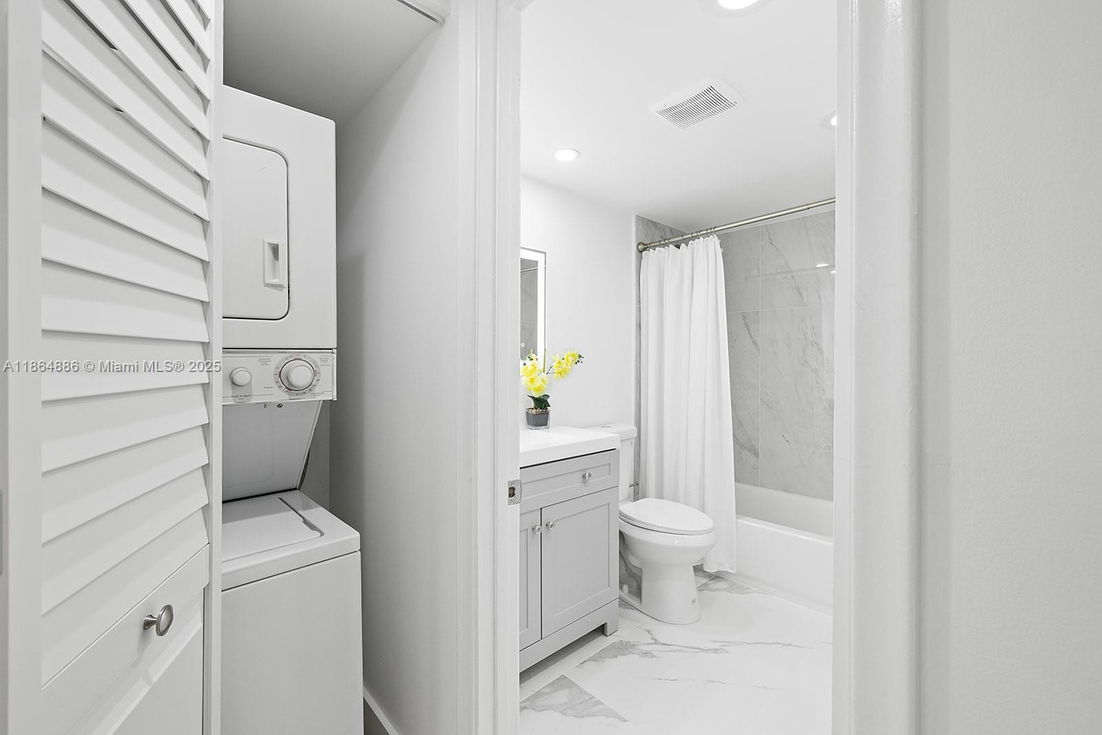 BUCKINGHAM EAST AT CENTUR - Residential