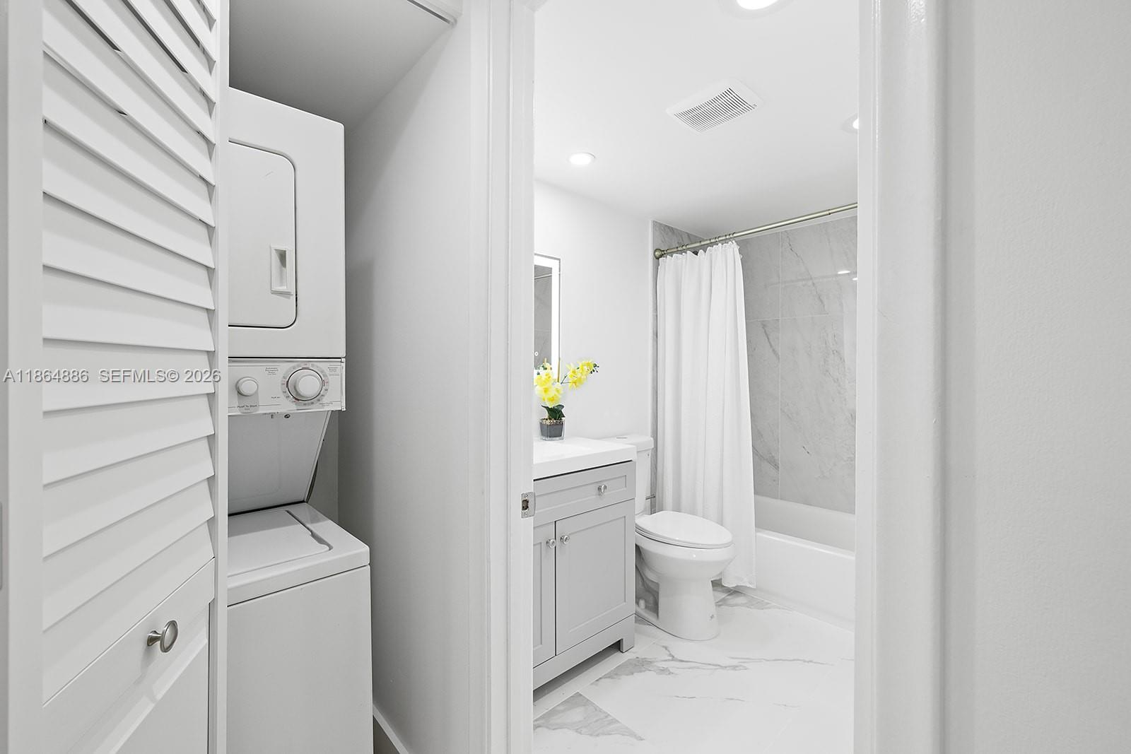 BUCKINGHAM EAST AT CENTUR - Residential