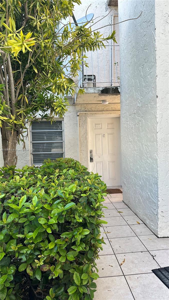 EL PARAISO CONDO - Residential