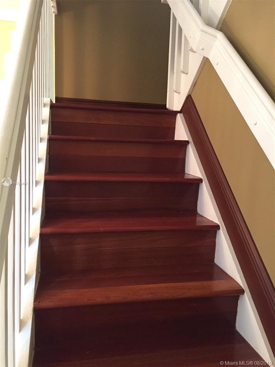 KENDALL COUNTRY ESTATES - Residential Lease