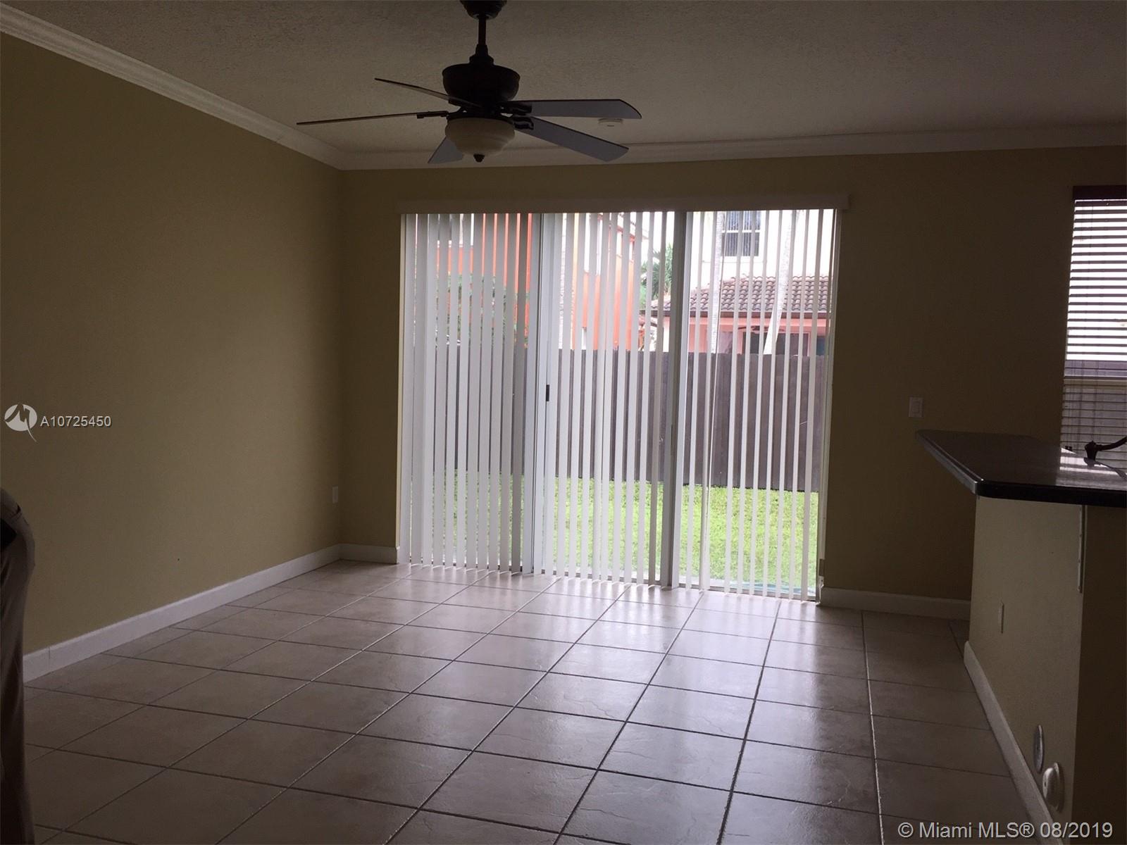 KENDALL COUNTRY ESTATES - Residential Lease