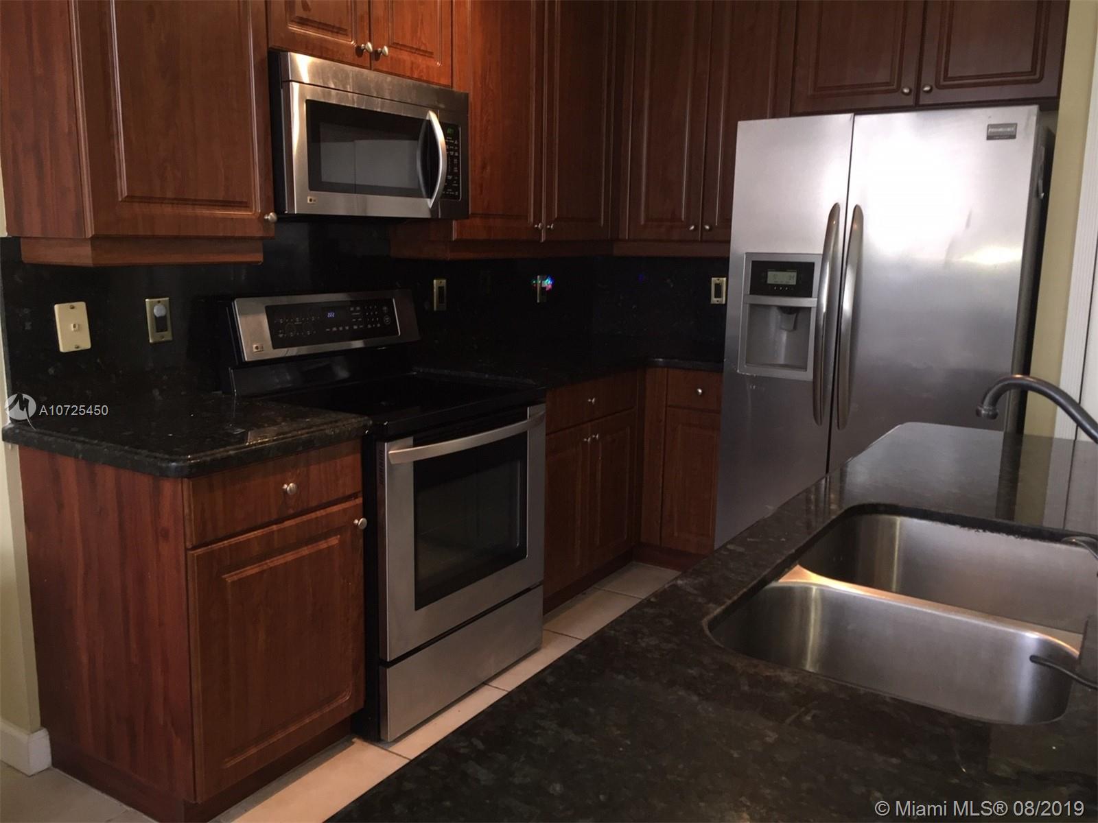 KENDALL COUNTRY ESTATES - Residential Lease