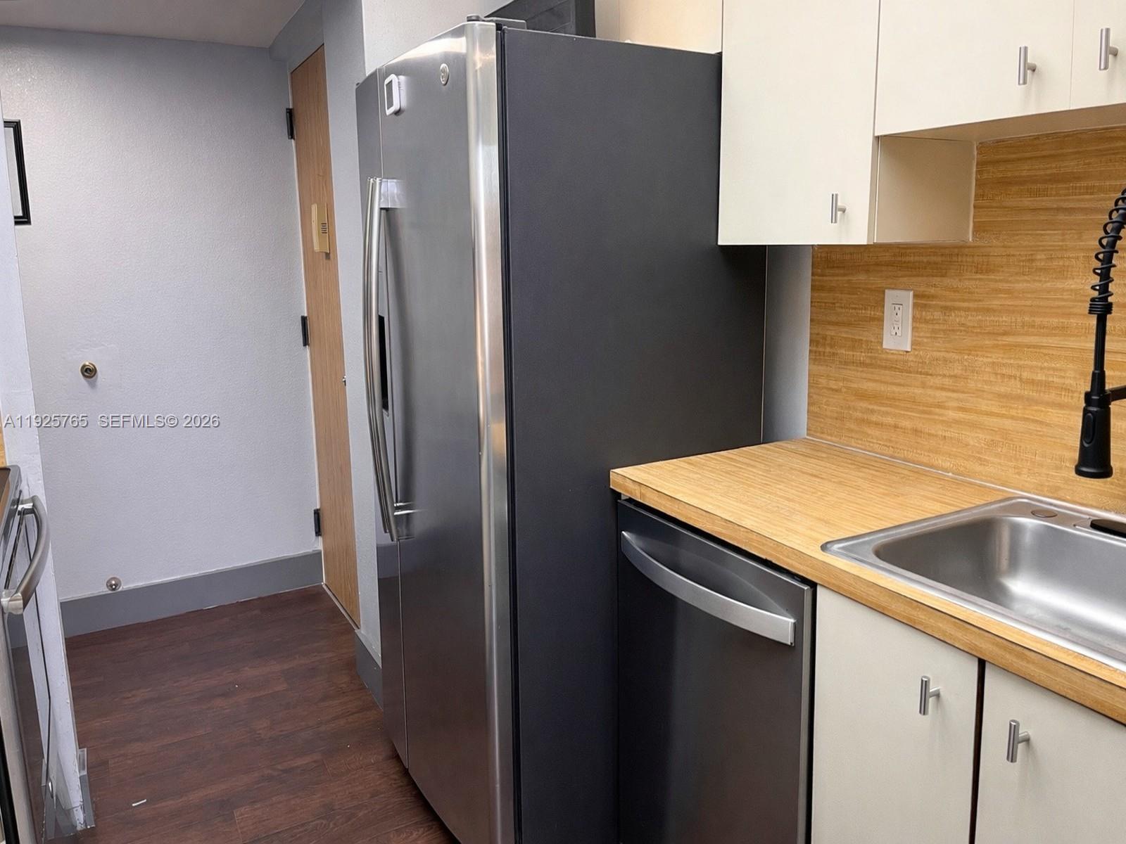 BAPTIST TOWERS CONDO - Residential