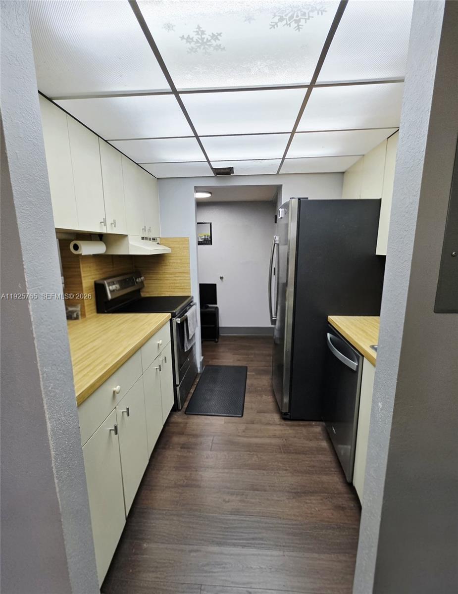 BAPTIST TOWERS CONDO - Residential