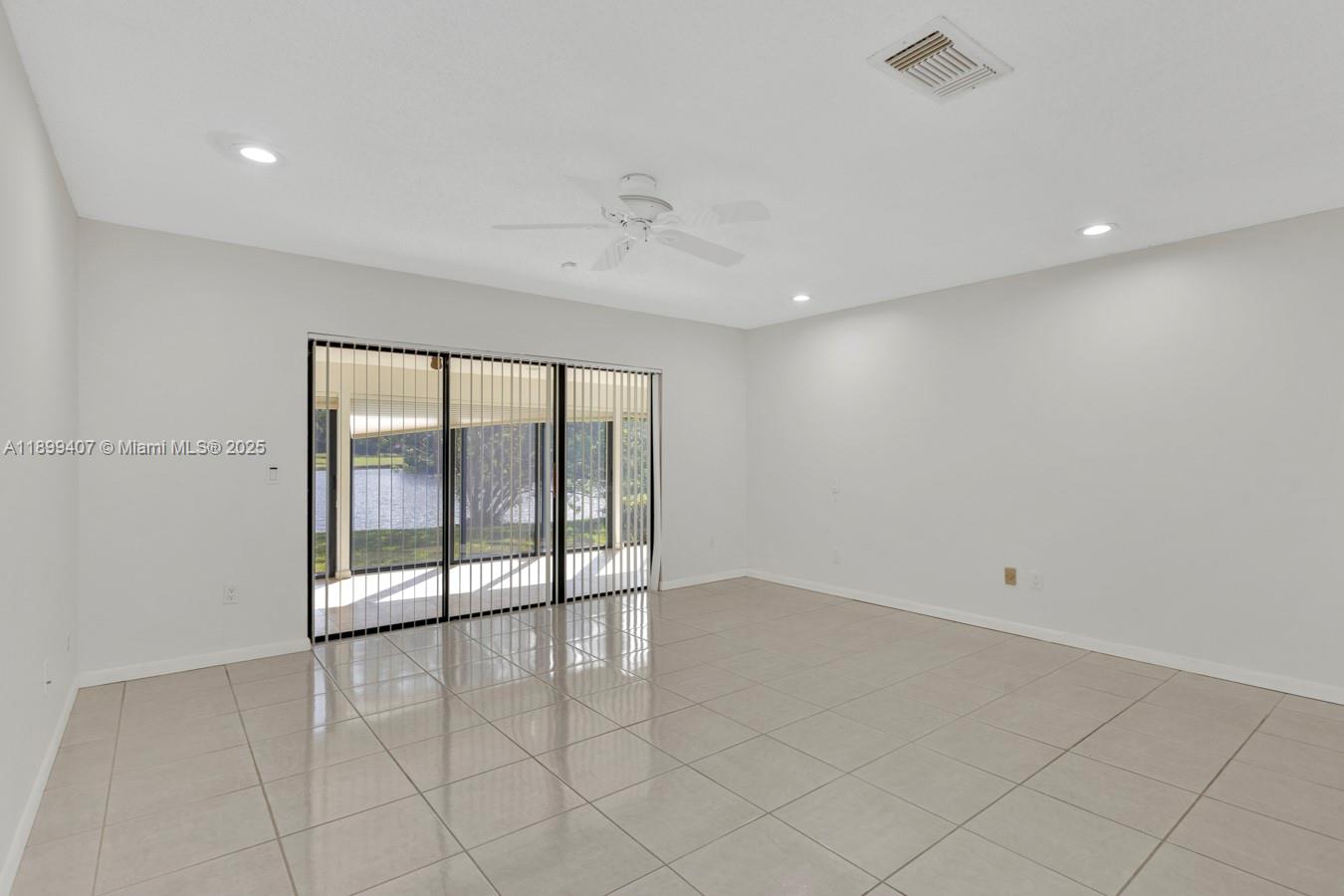 GLADES OF BOCA LAGO CONDO - Residential