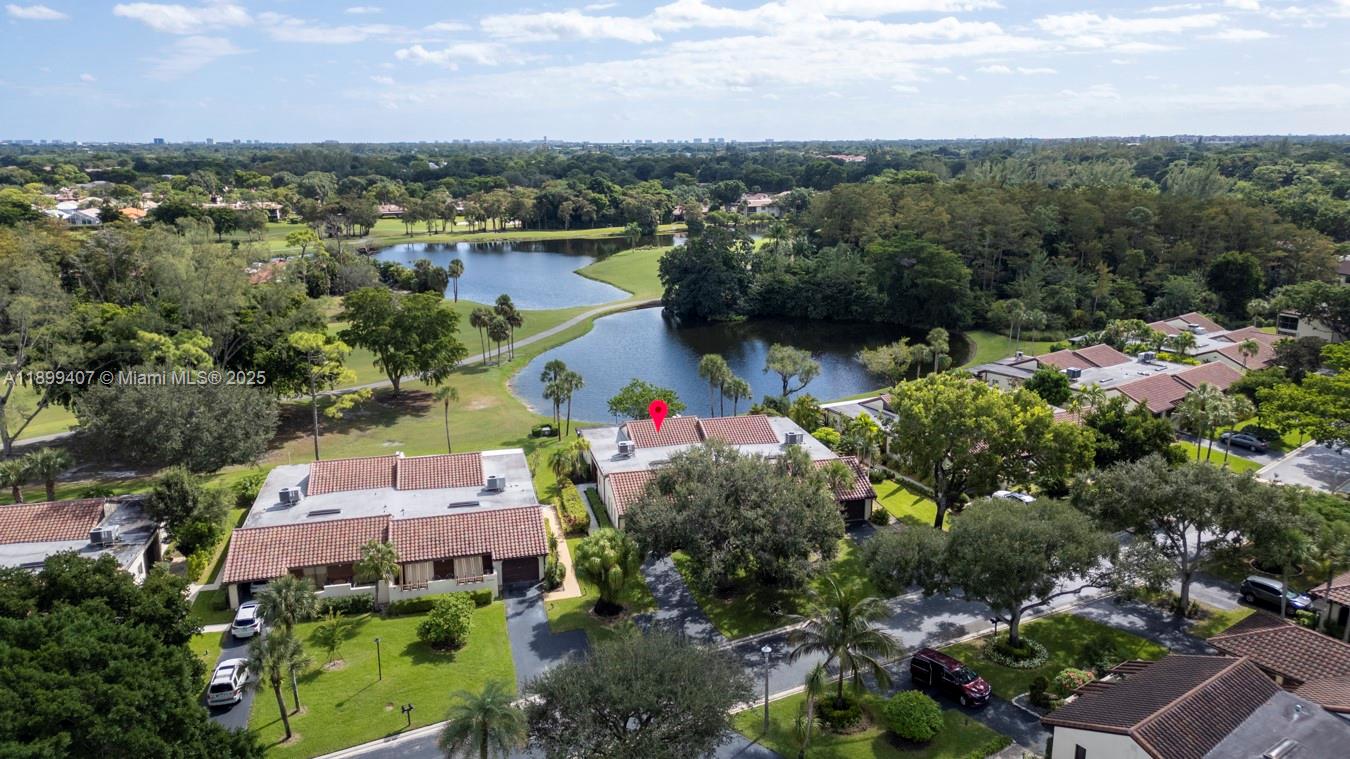 View photos, virtual tours, details... 21686 Arriba Real 40-A