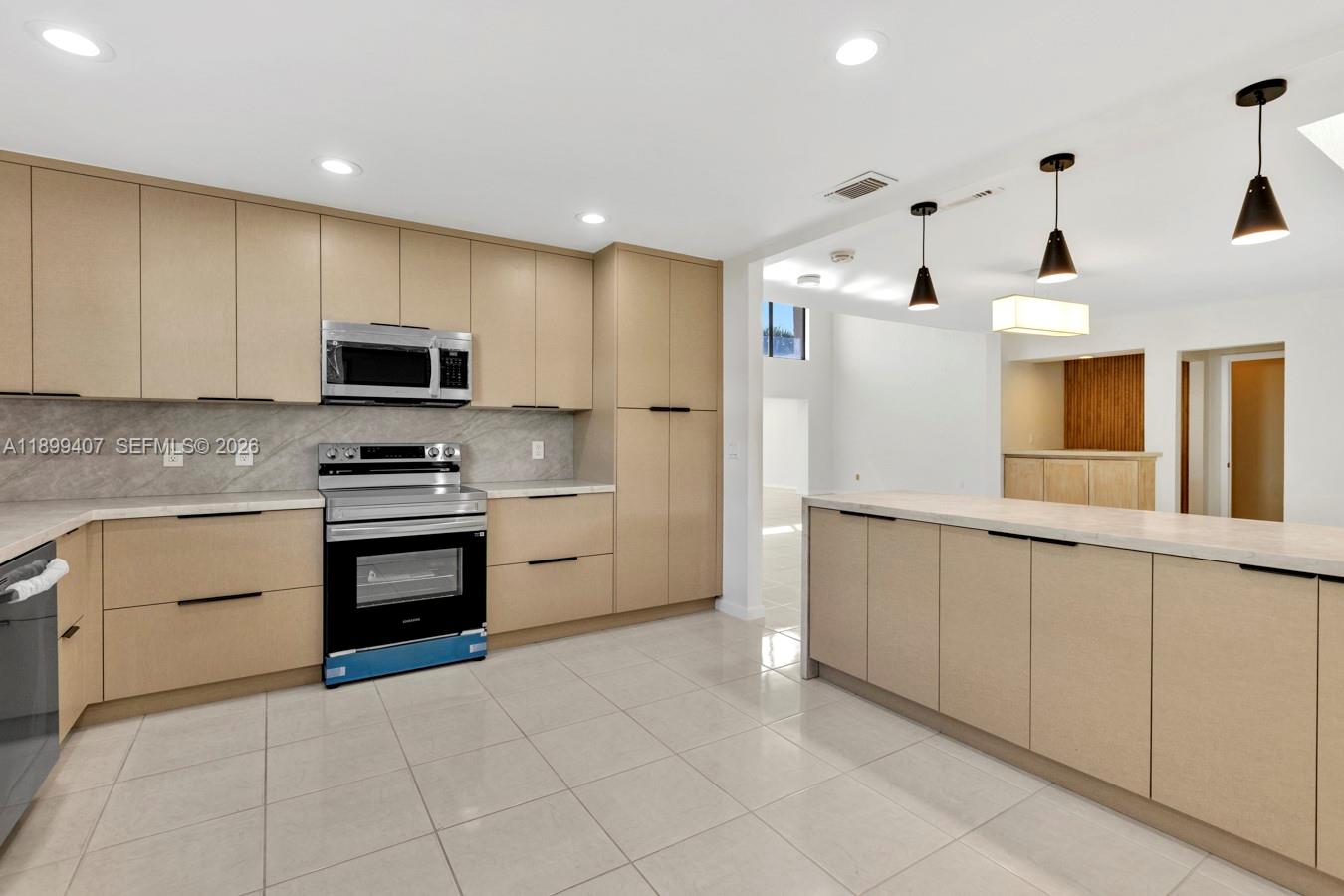 GLADES OF BOCA LAGO CONDO - Residential