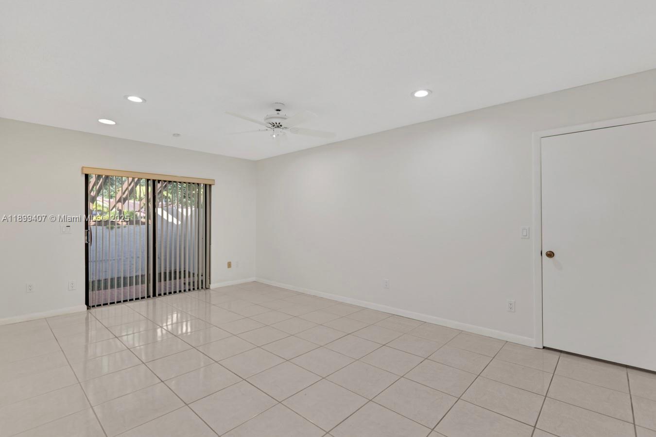 GLADES OF BOCA LAGO CONDO - Residential