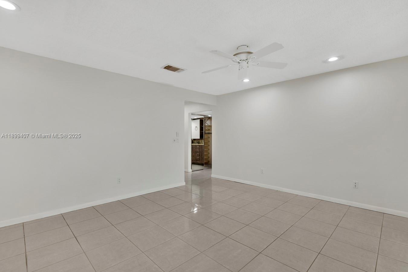 GLADES OF BOCA LAGO CONDO - Residential