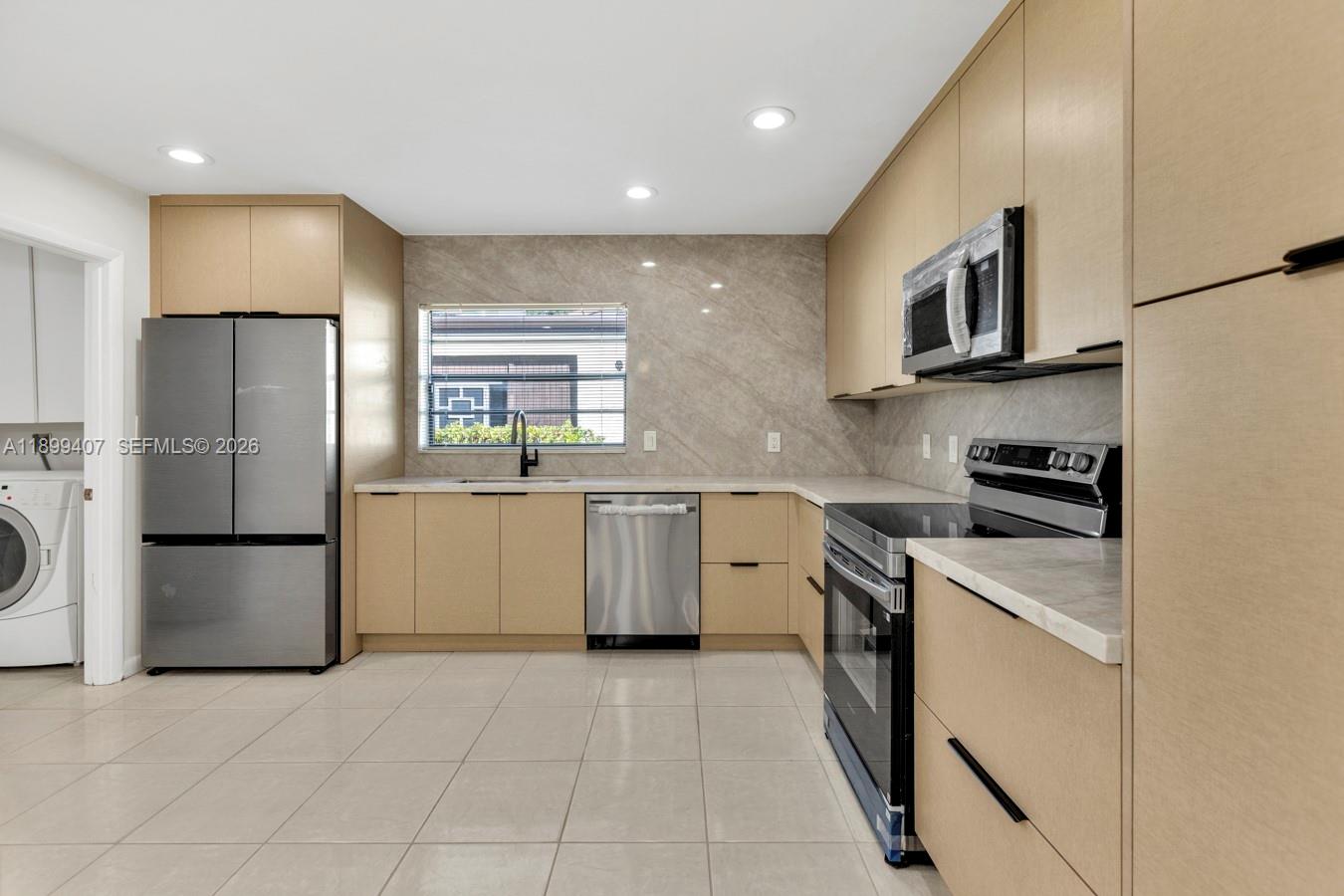 GLADES OF BOCA LAGO CONDO - Residential