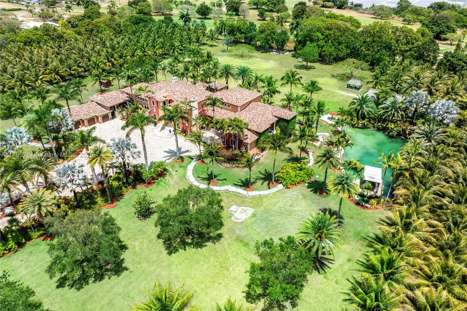 REDLANDS - Residential