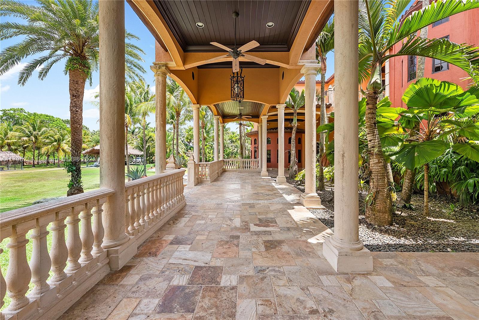 REDLANDS - Residential