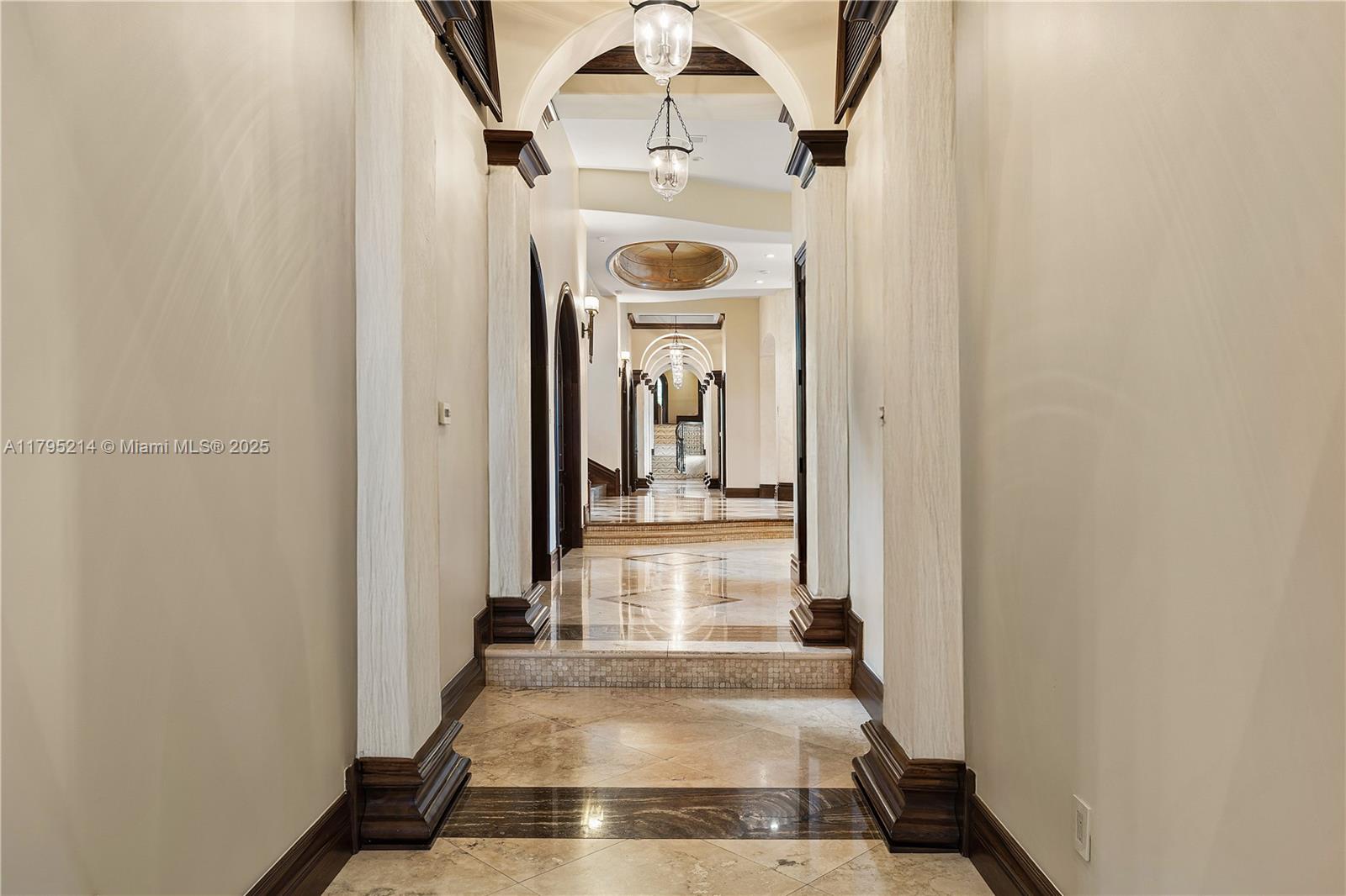 REDLANDS - Residential