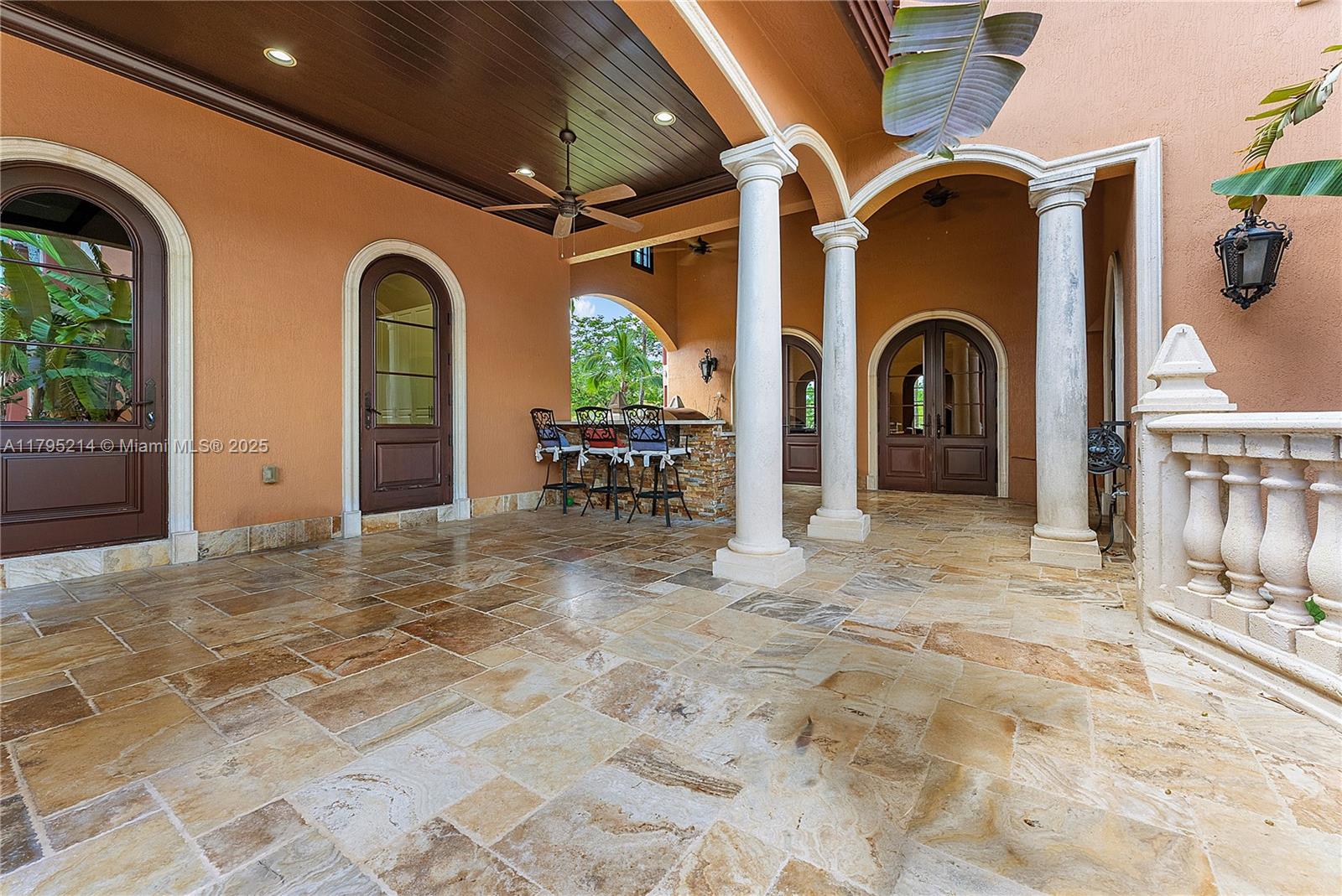 REDLANDS - Residential