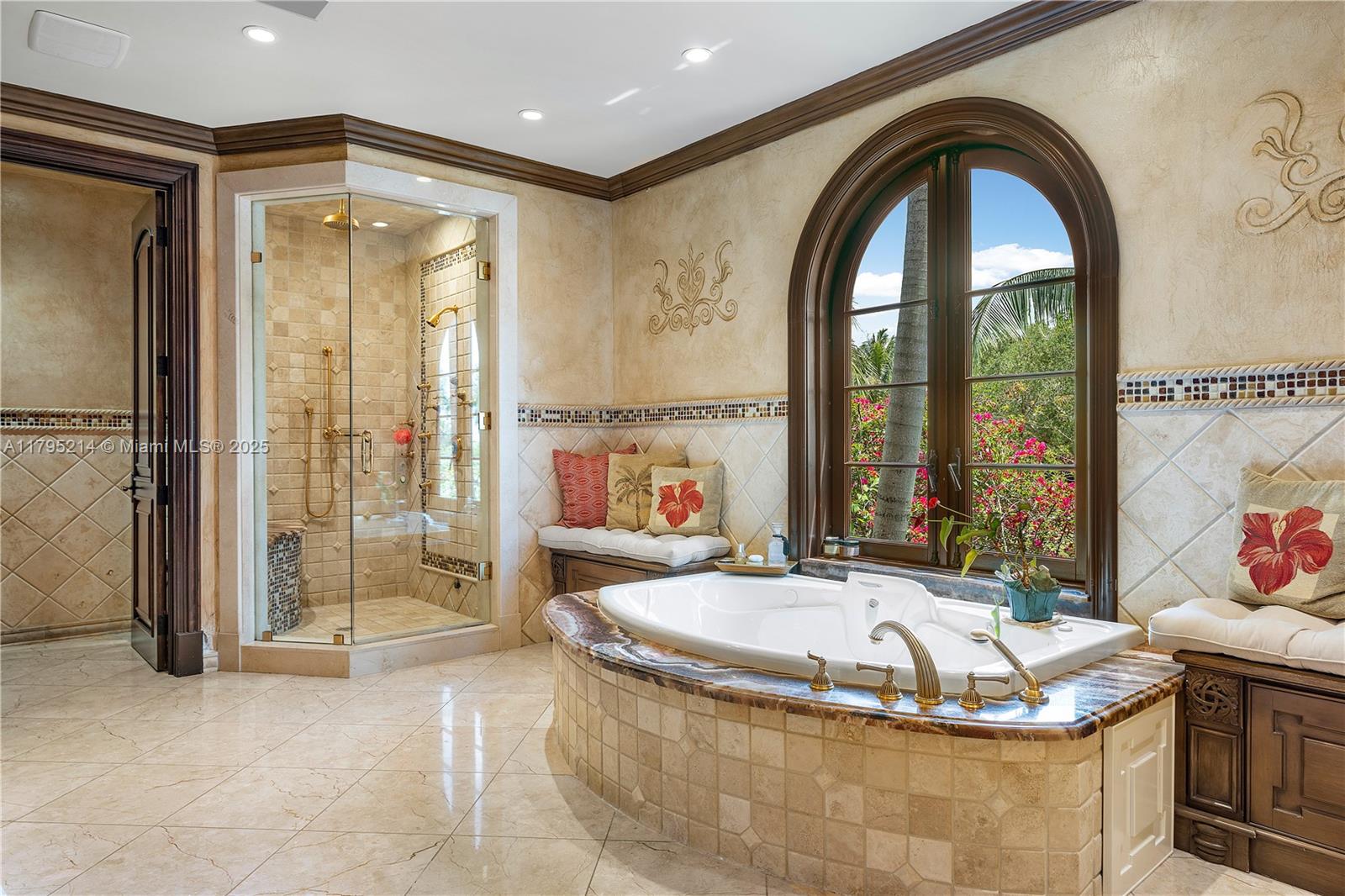 REDLANDS - Residential