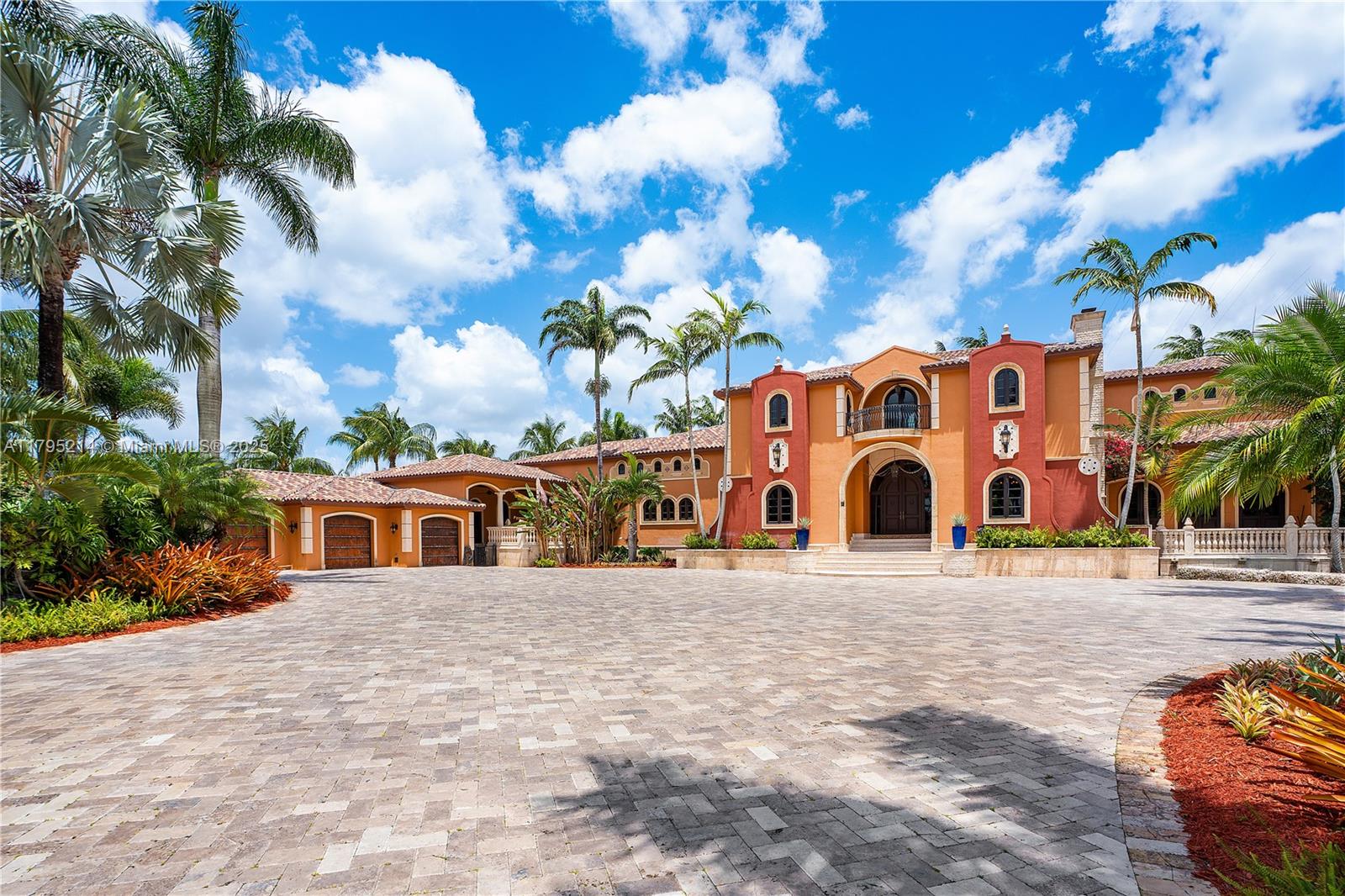 REDLANDS - Residential