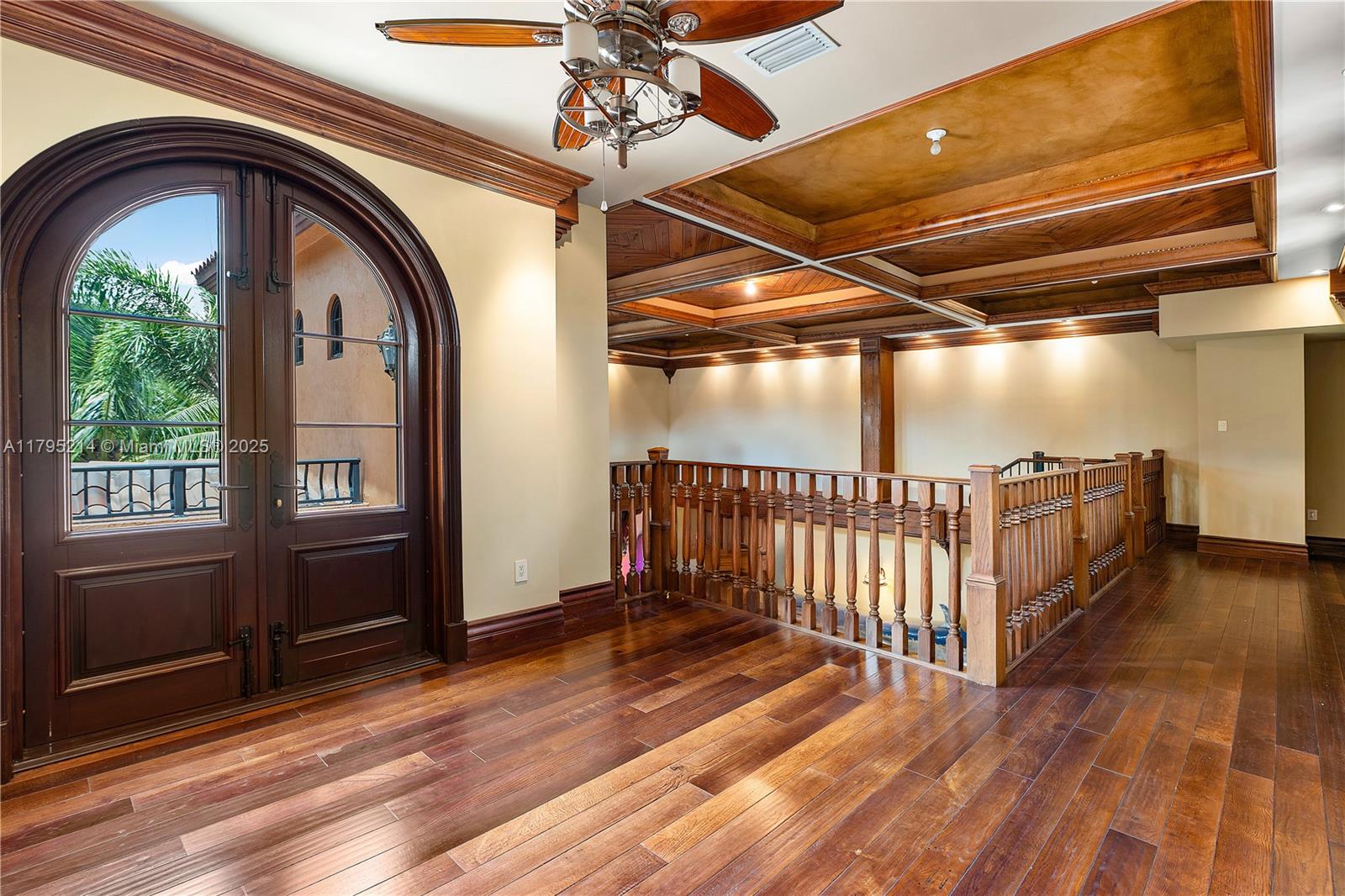 REDLANDS - Residential