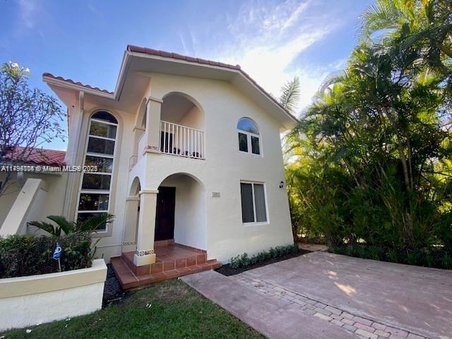 402 Majorca Ave, Coral Gables, Broward County, Florida - 3 Bedrooms  
3 Bathrooms - 