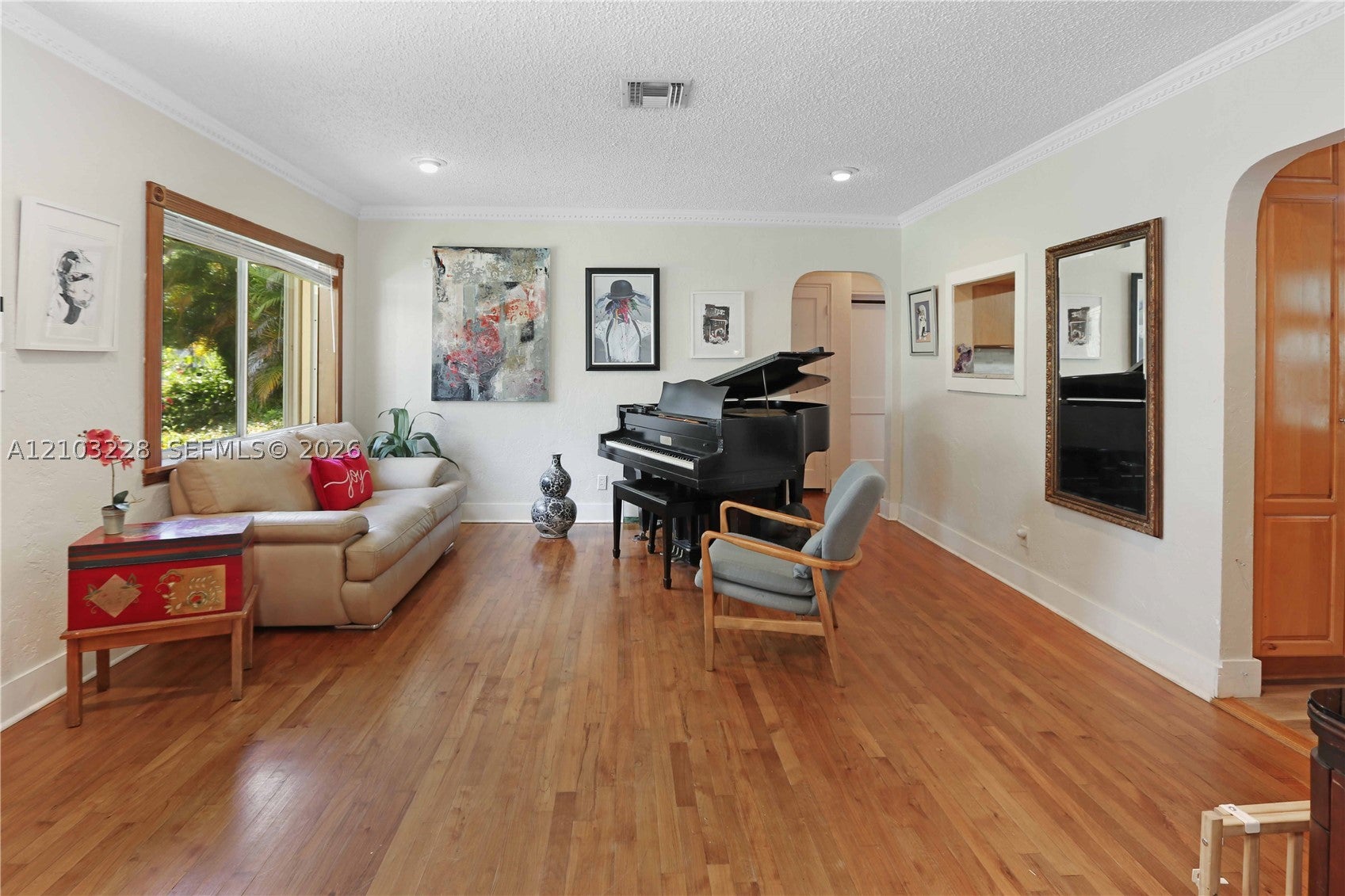 View photos, virtual tours, details... 1410 Fletcher St