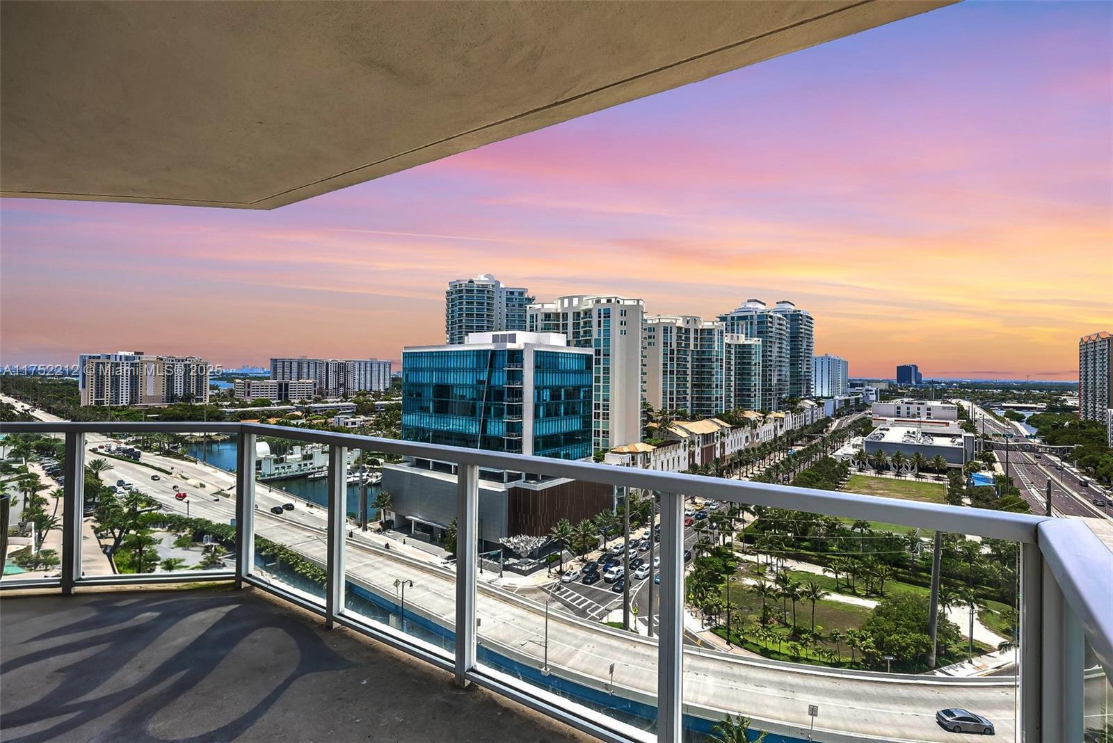 LA PERLA CONDO - Residential