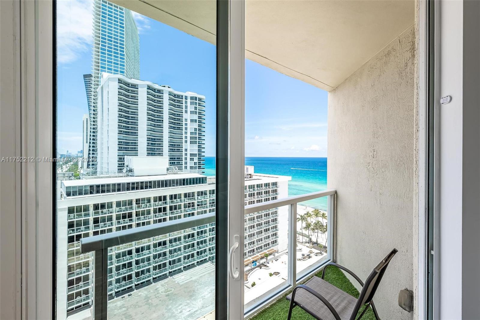 LA PERLA CONDO - Residential
