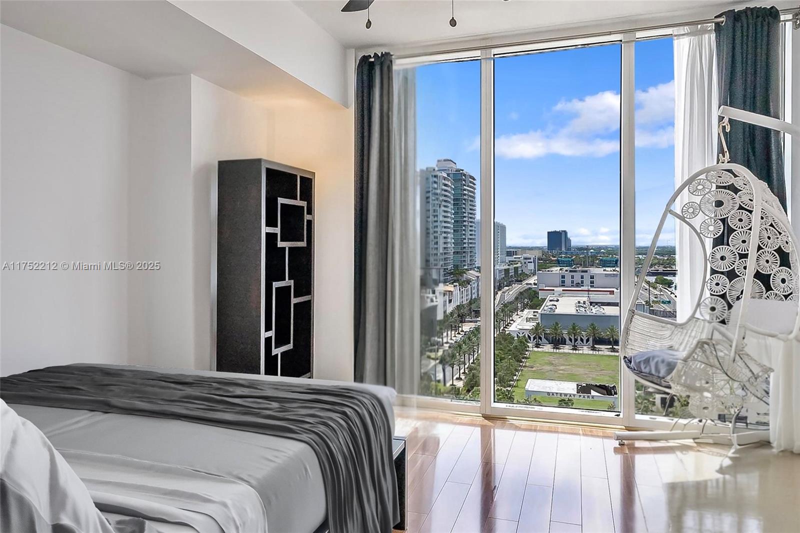 LA PERLA CONDO - Residential