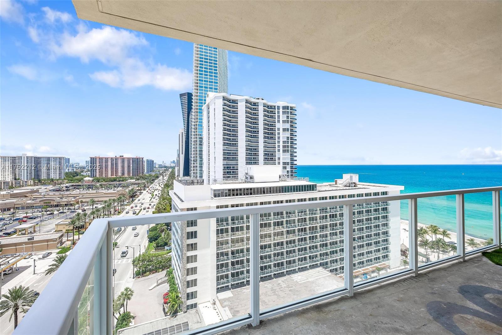 LA PERLA CONDO - Residential