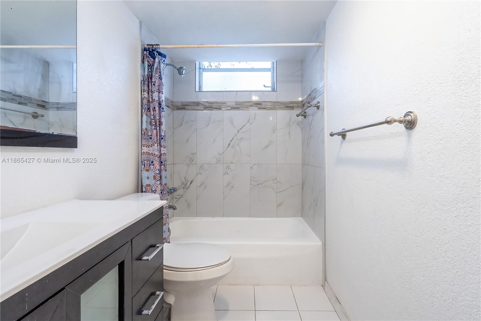 POINT EAST SEC 4 CONDO - Residential