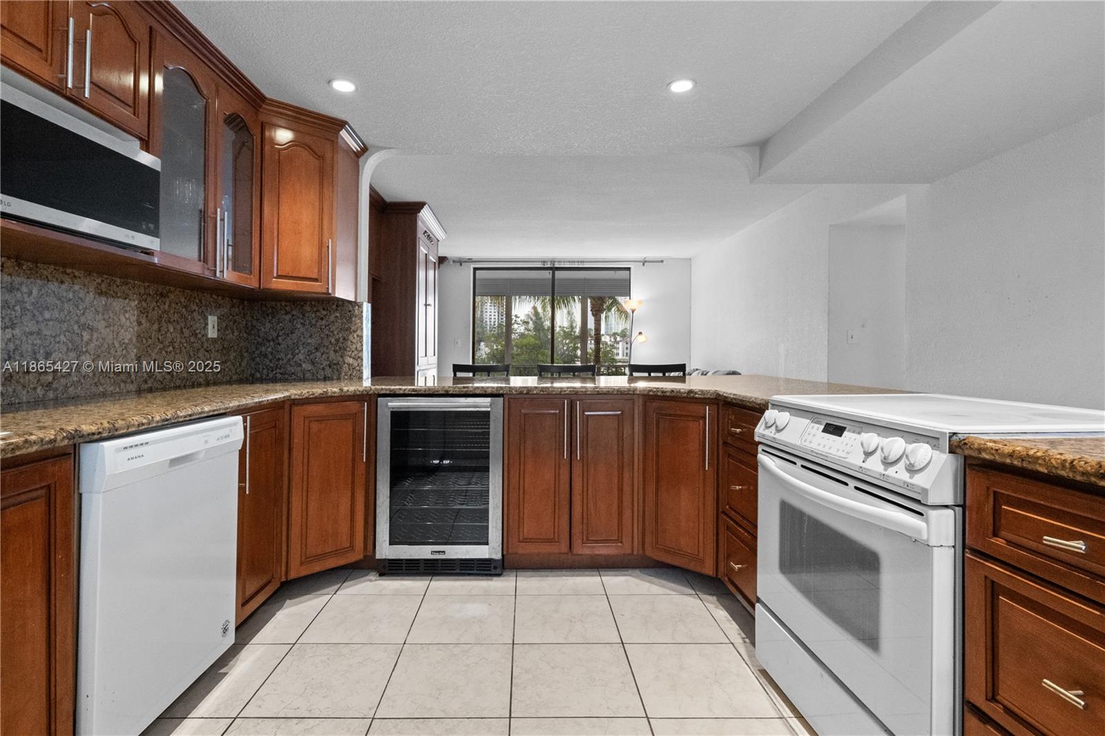 3030 Marcos Dr T203