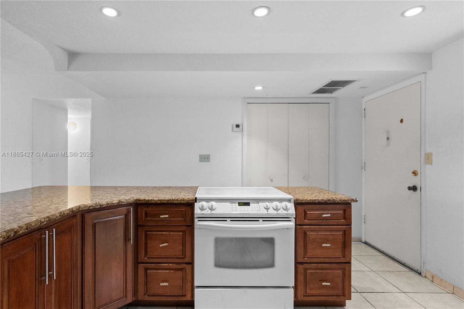 3030 Marcos Dr T203