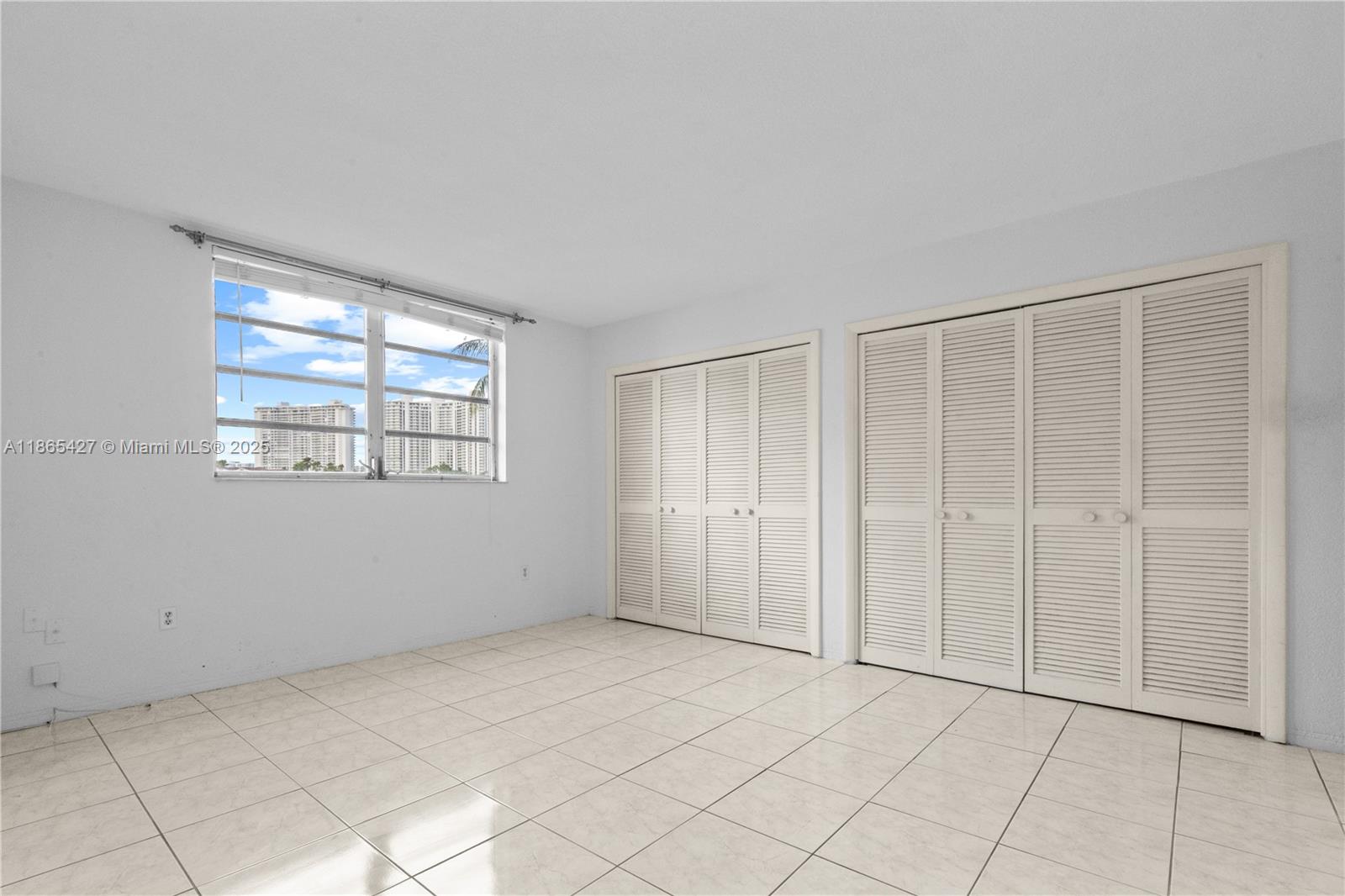 POINT EAST SEC 4 CONDO - Residential