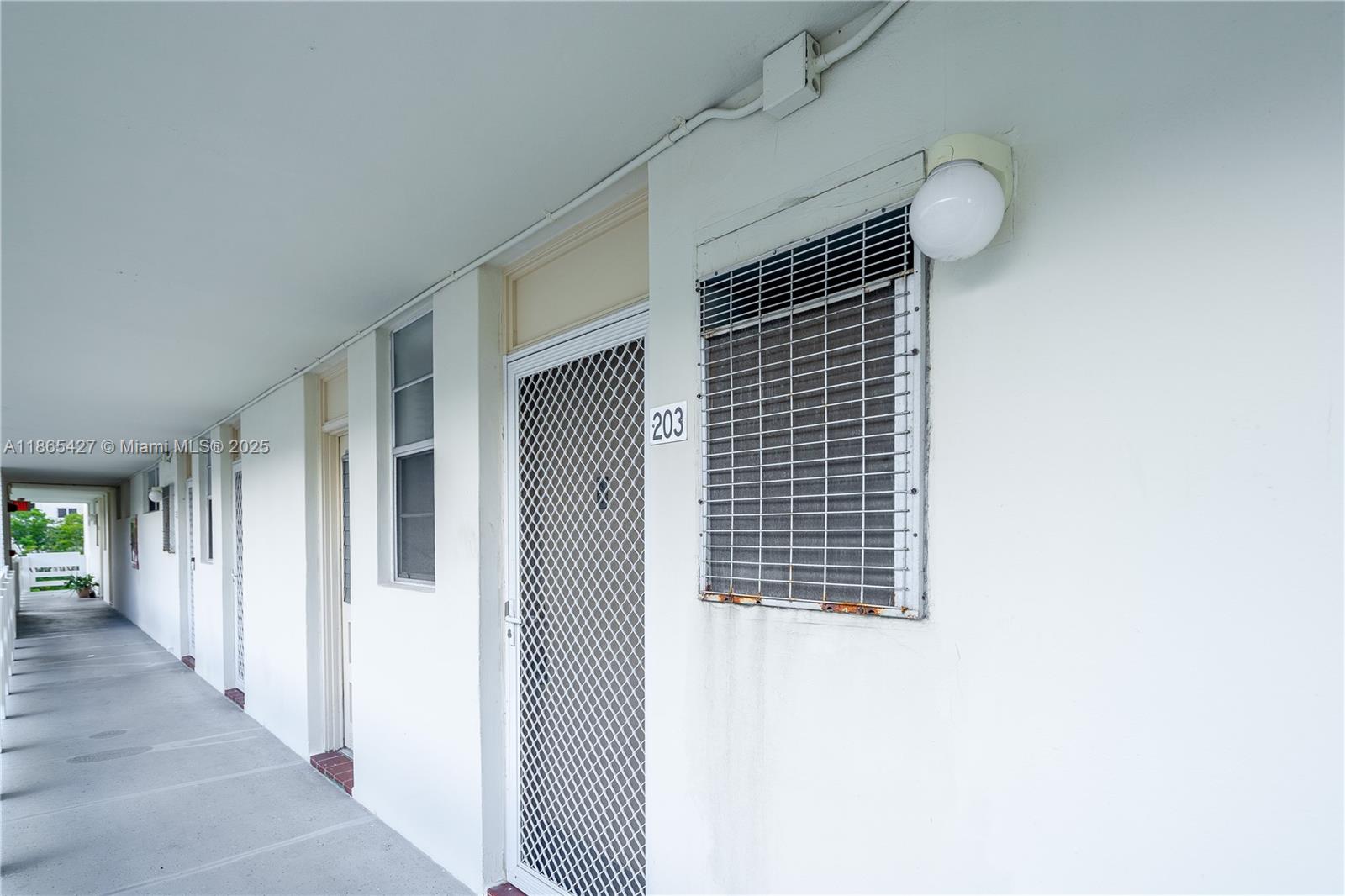 POINT EAST SEC 4 CONDO - Residential