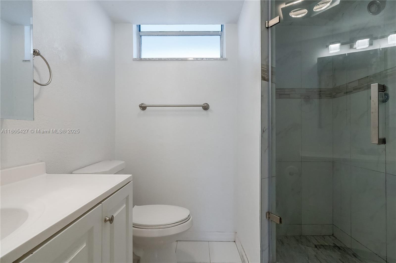 POINT EAST SEC 4 CONDO - Residential