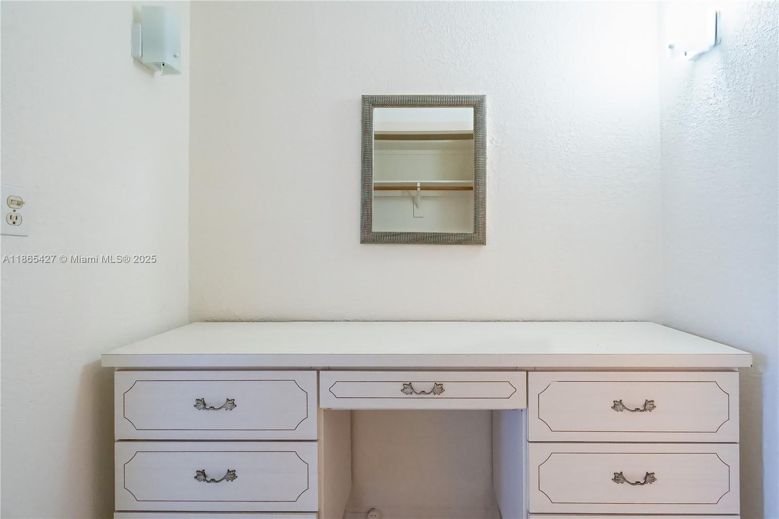 POINT EAST SEC 4 CONDO - Residential