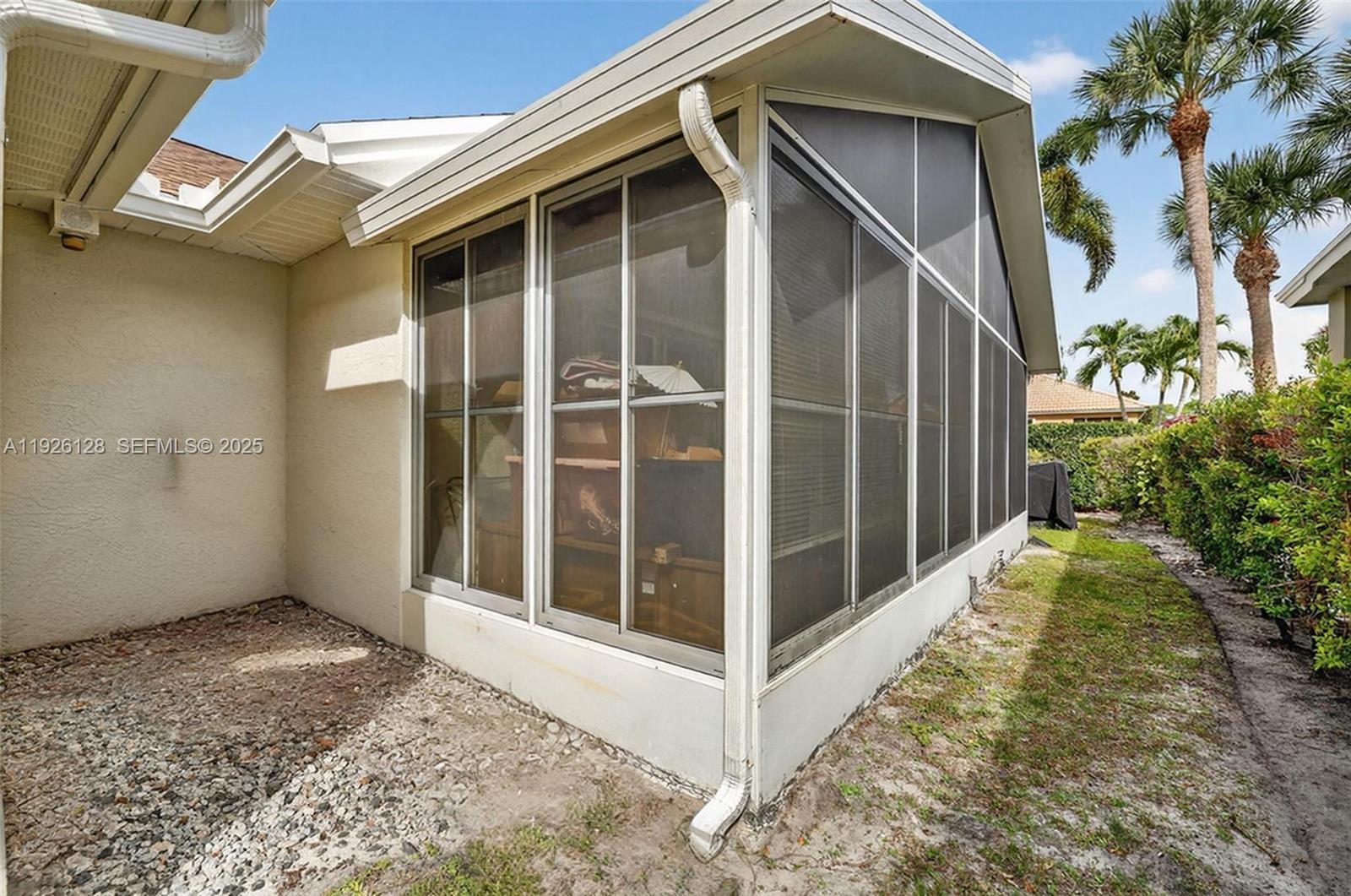 KINGS ISLE PHASE VIII-A - Residential Lease