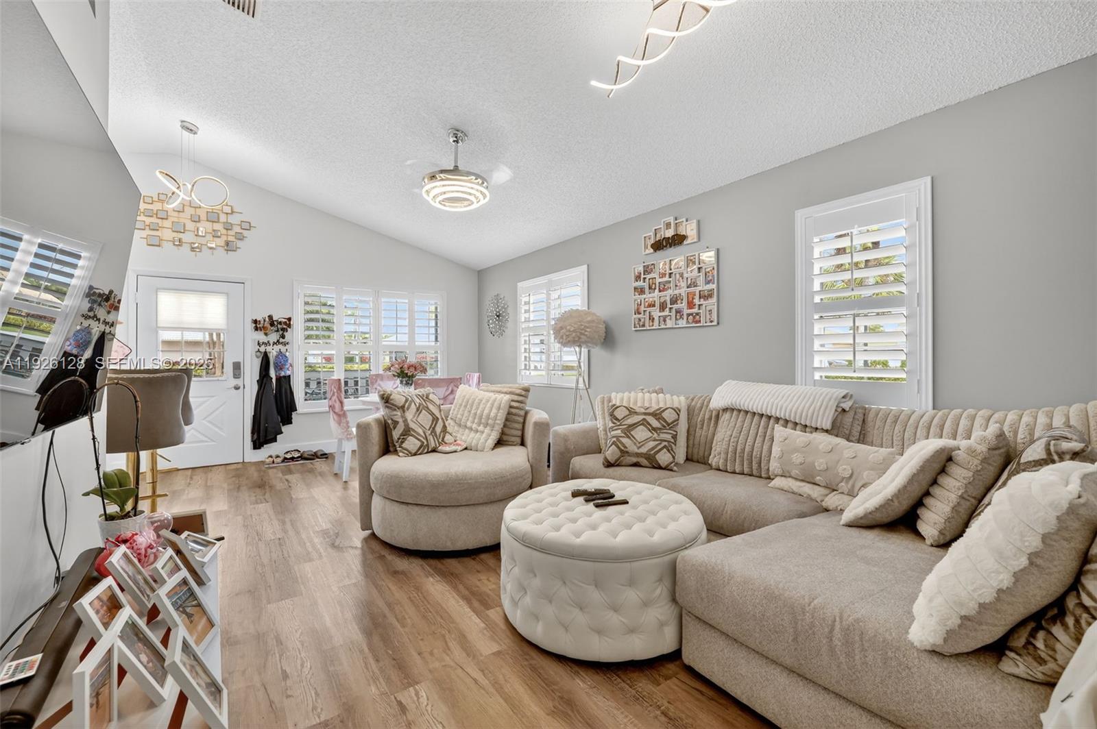 KINGS ISLE PHASE VIII-A - Residential Lease