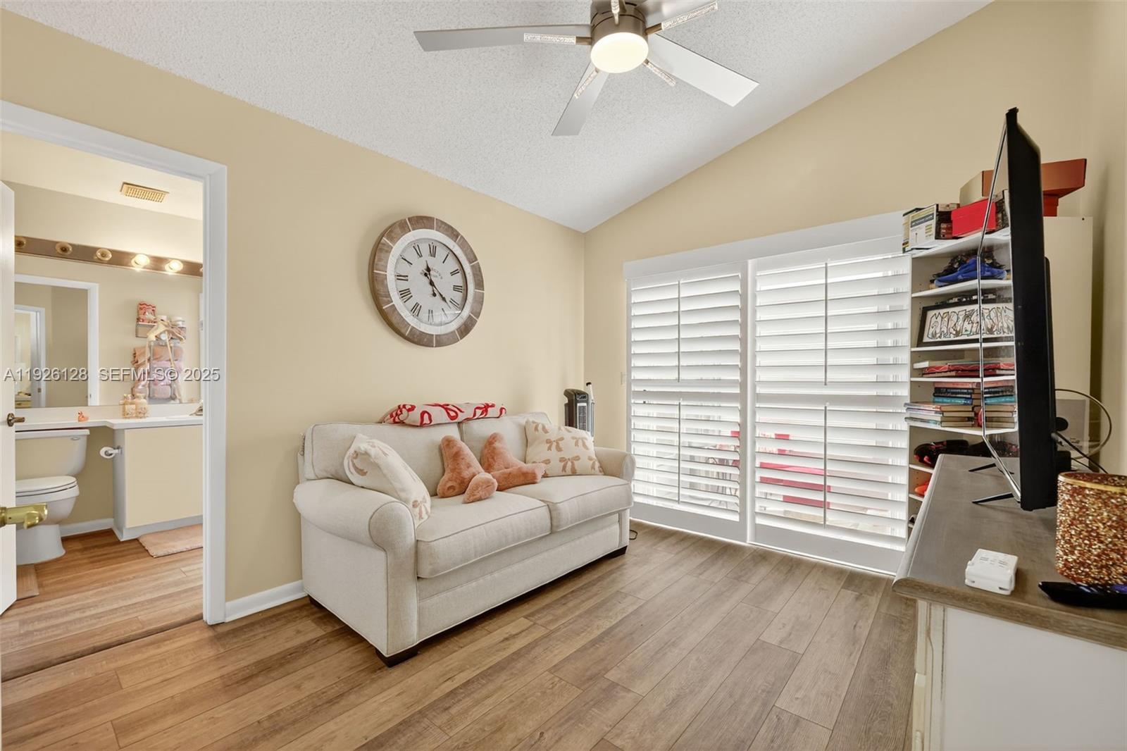 KINGS ISLE PHASE VIII-A - Residential Lease