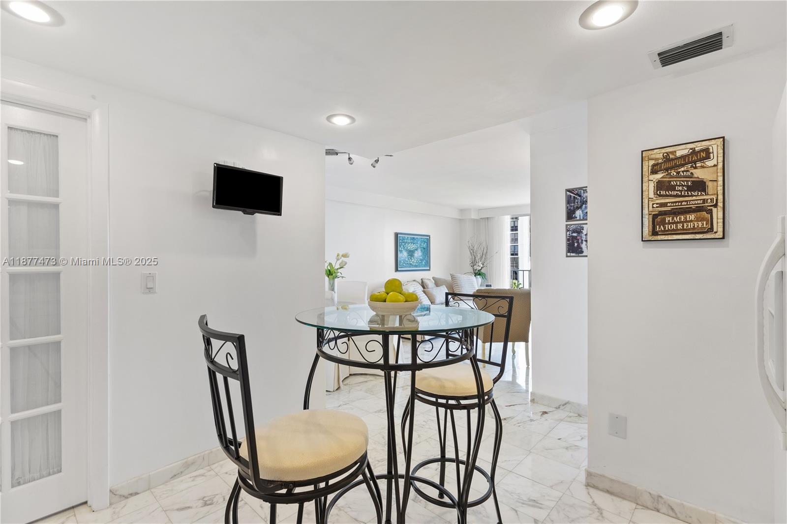 BRICKELL HARBOUR CONDO - Residential