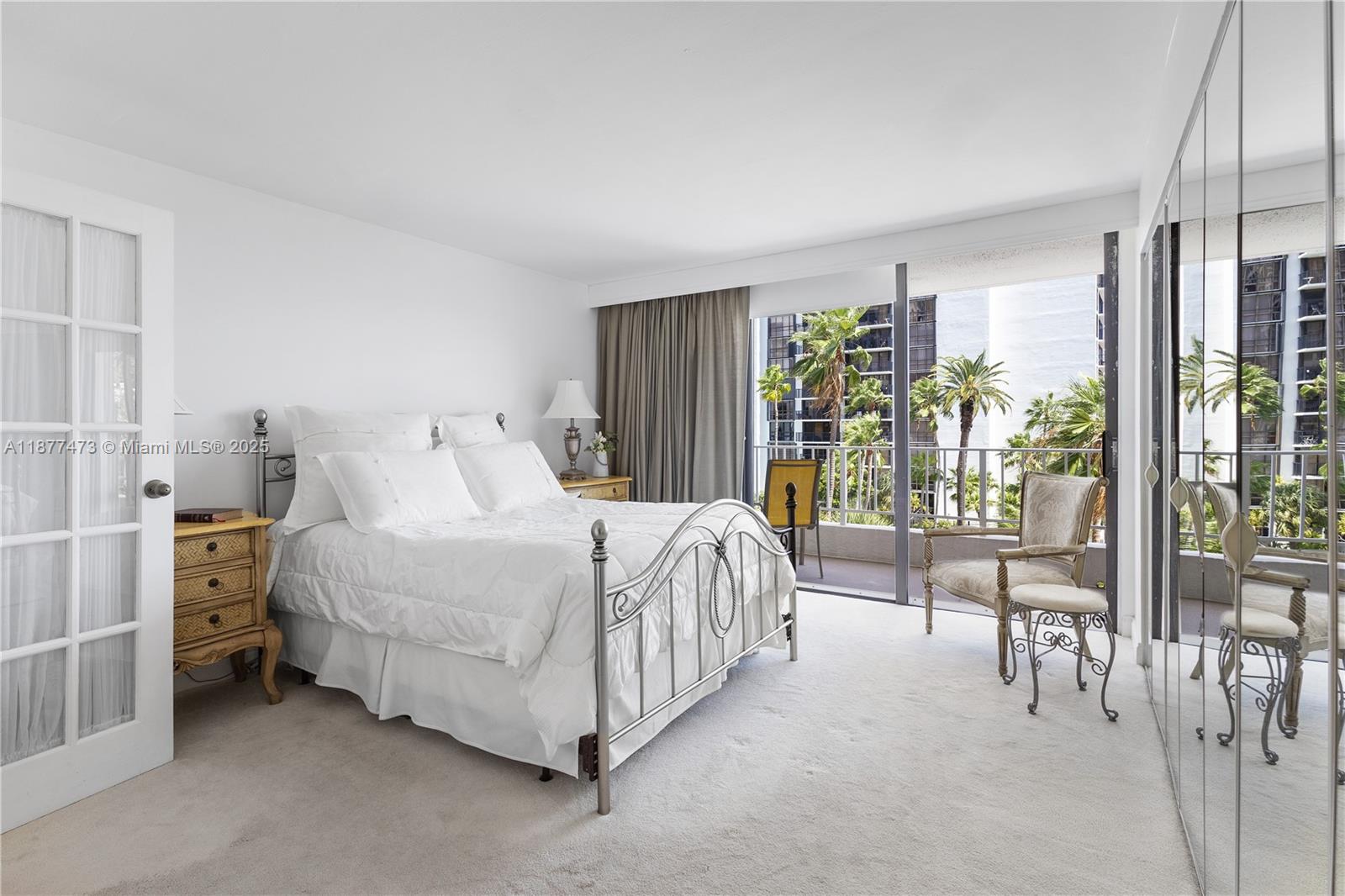 BRICKELL HARBOUR CONDO - Residential