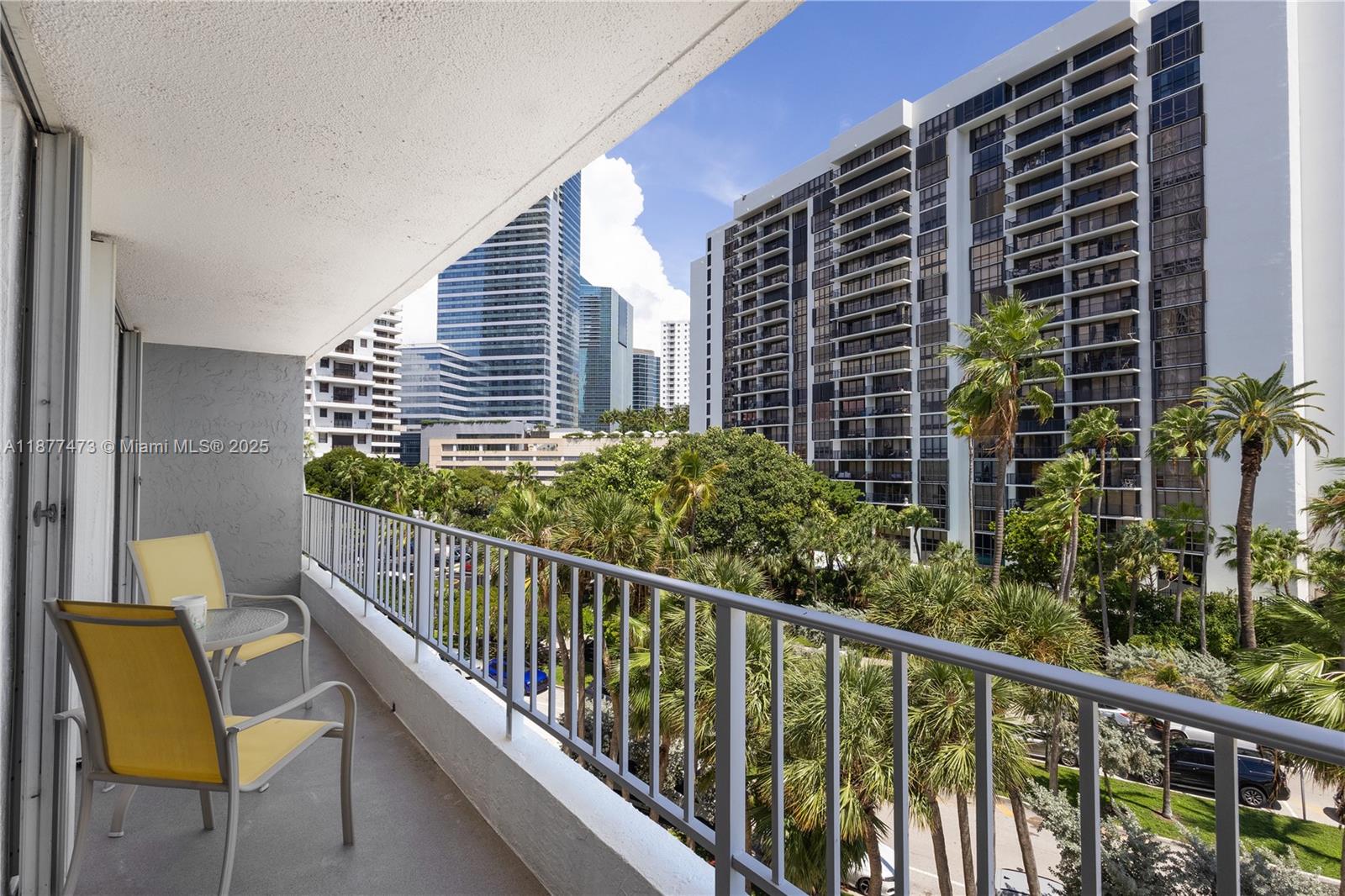 BRICKELL HARBOUR CONDO - Residential
