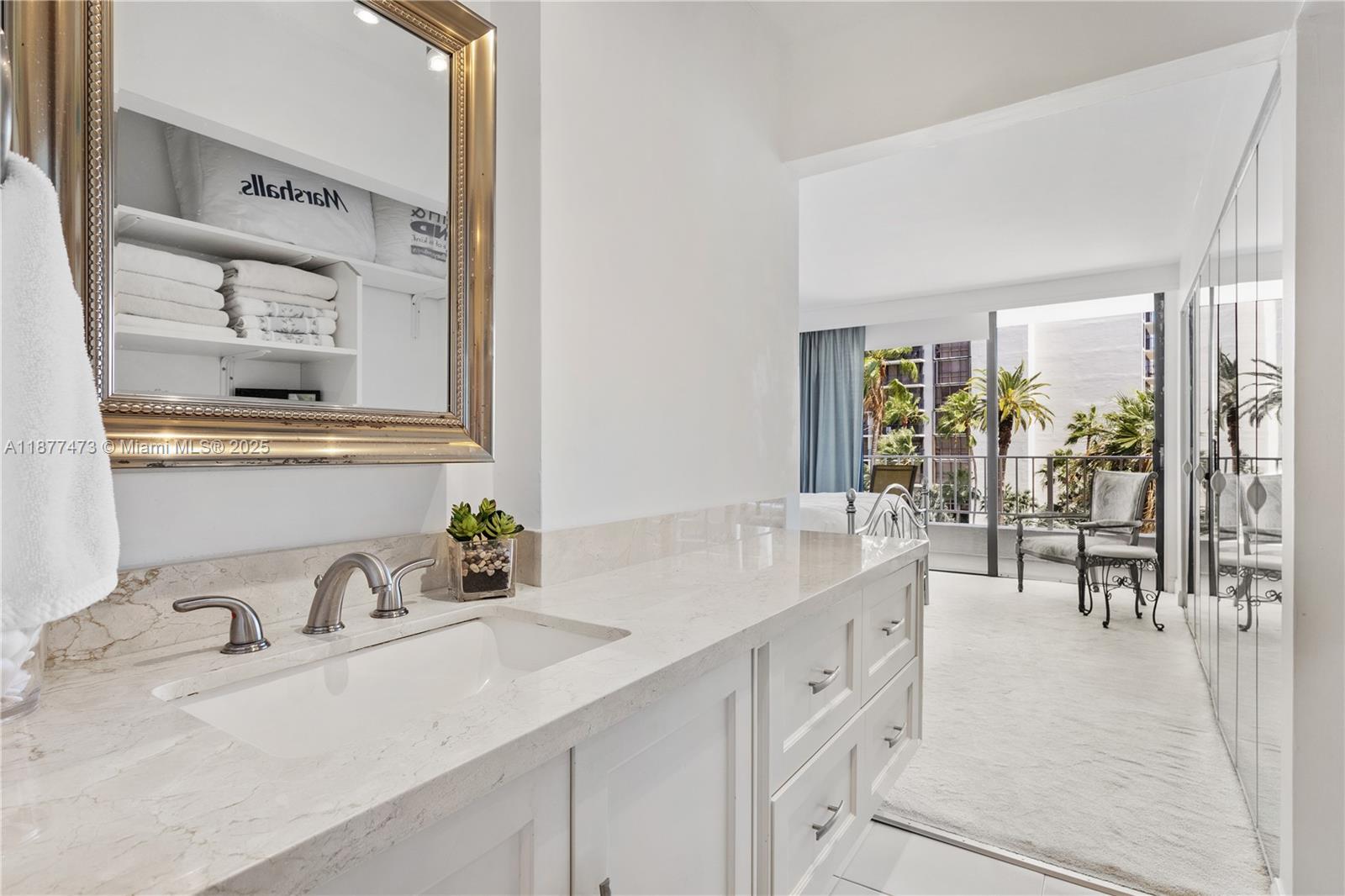 BRICKELL HARBOUR CONDO - Residential