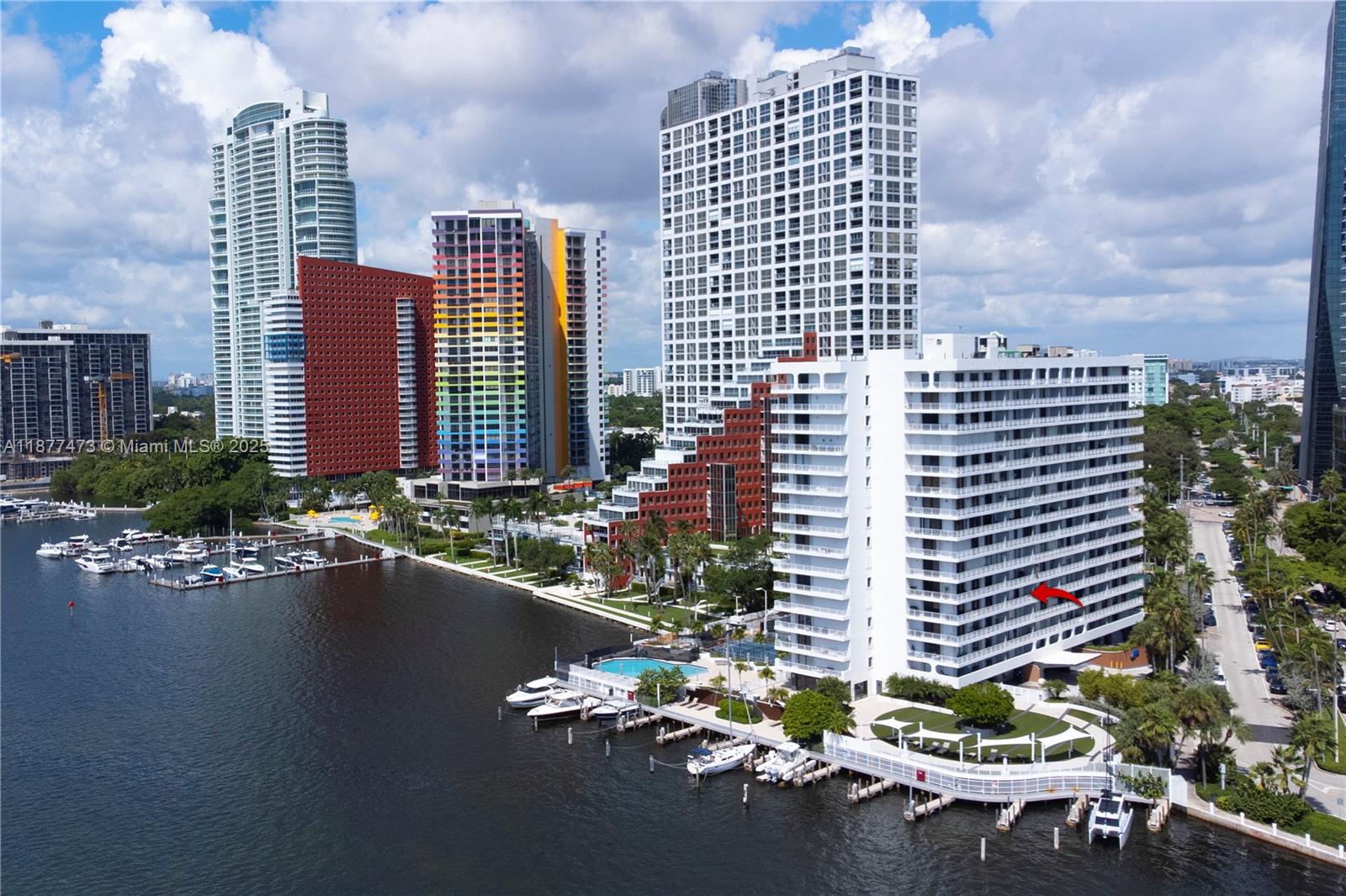 BRICKELL HARBOUR CONDO - Residential