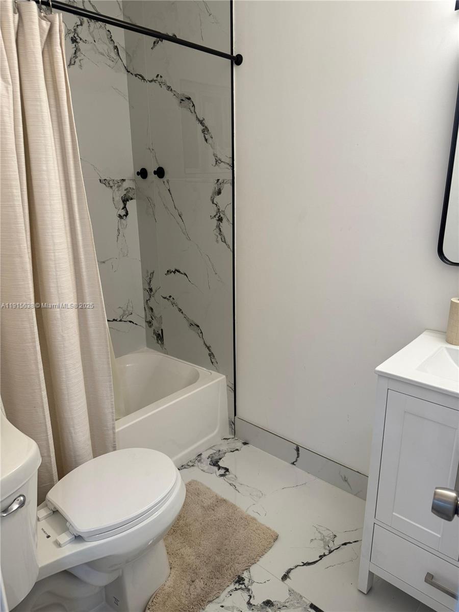 PHELANS MANOR - Residential Lease